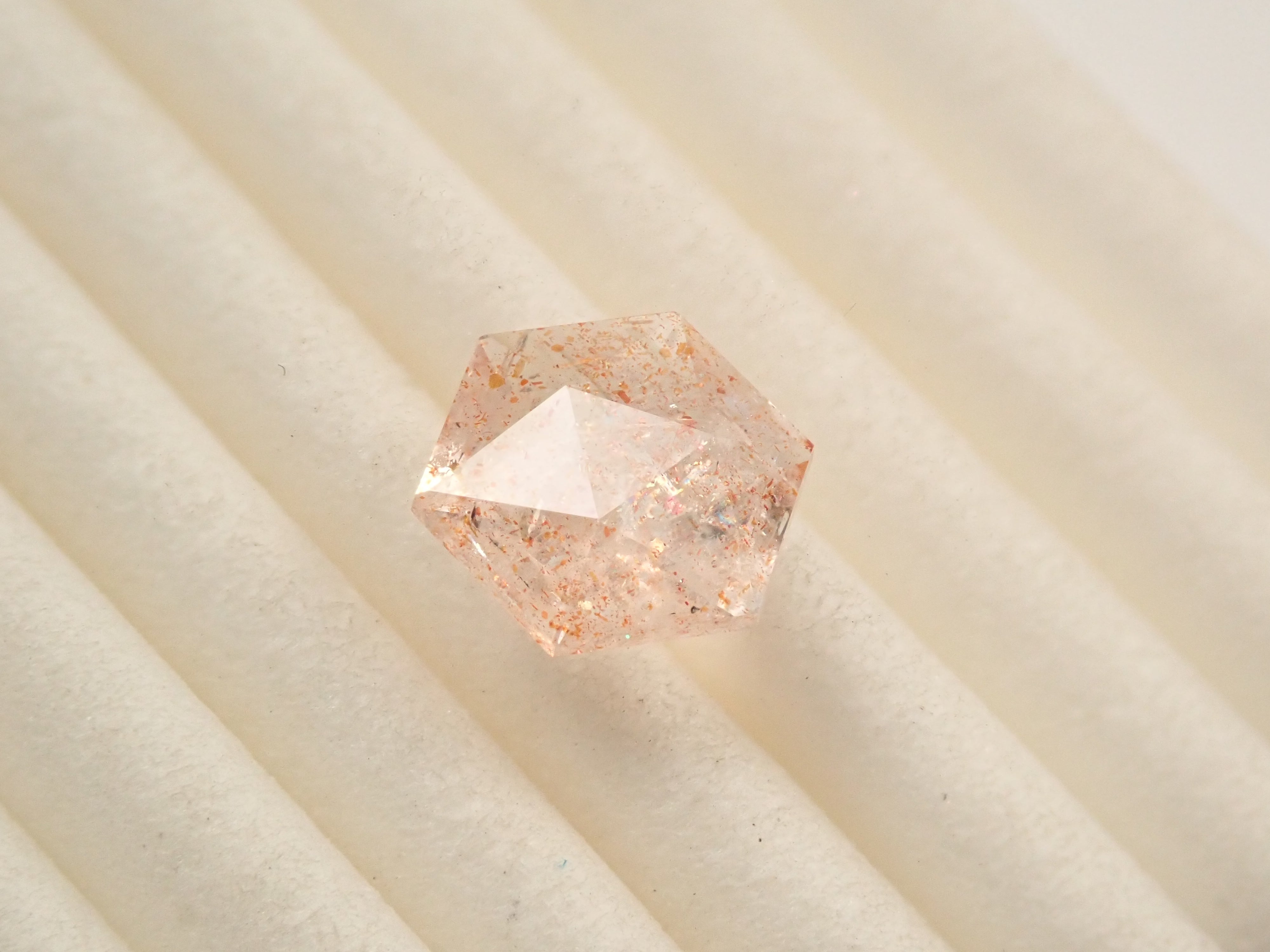 タンザニア産サンストーン 1.355ctルース