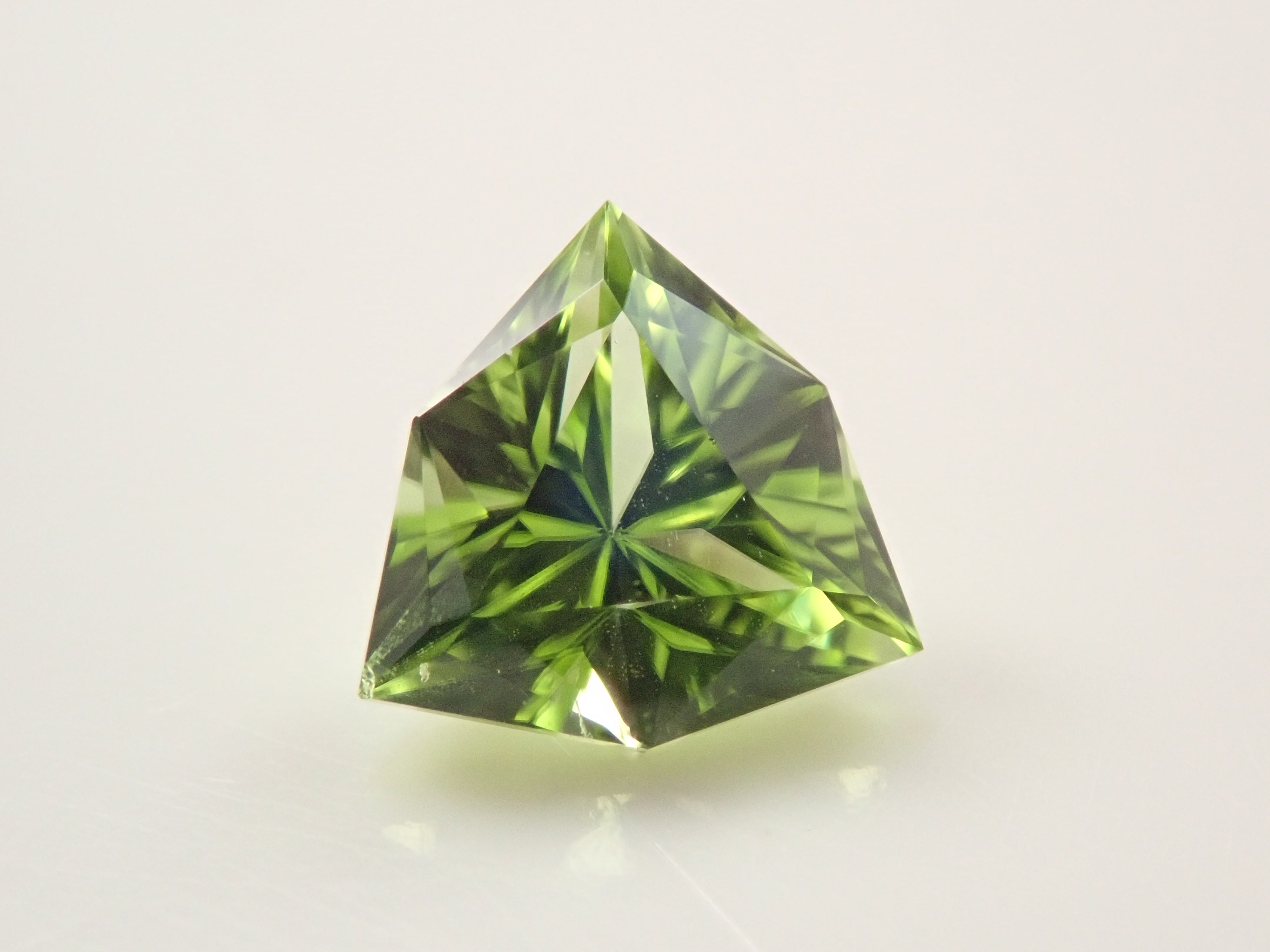 アメリカ産ペリドット 0.635ctルース