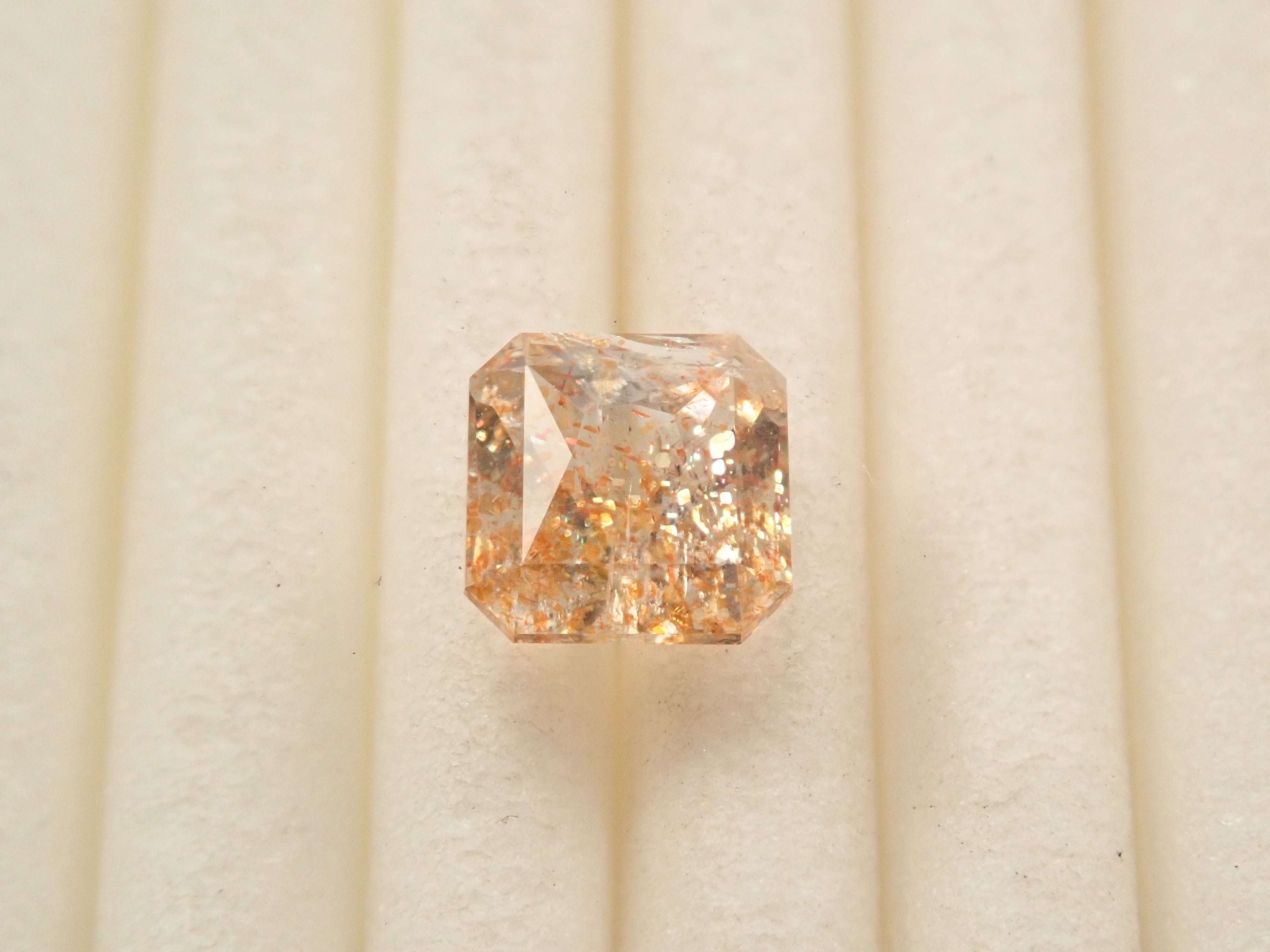 タンザニア産サンストーン 0.807ctルース