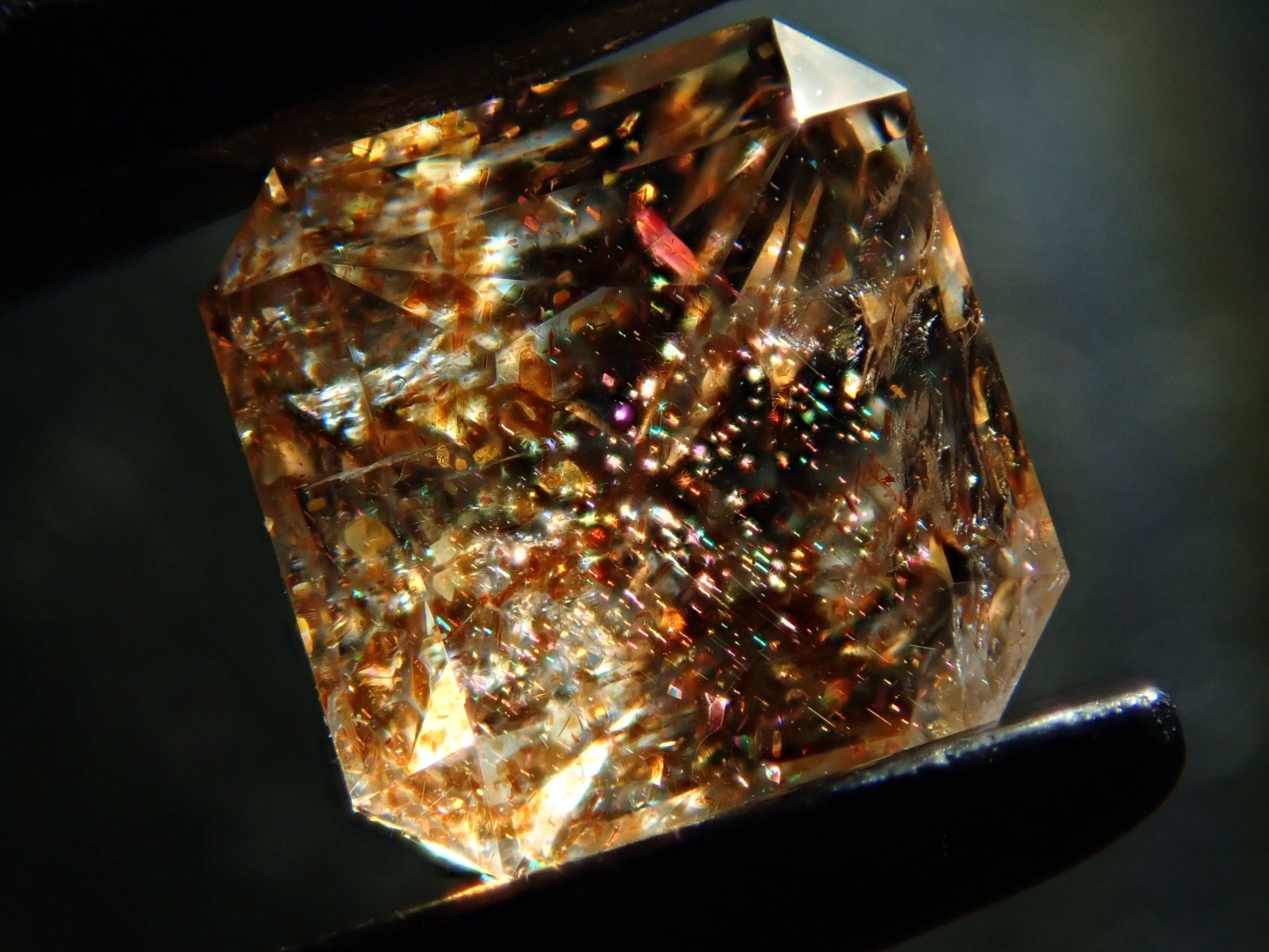 タンザニア産サンストーン 0.807ctルース