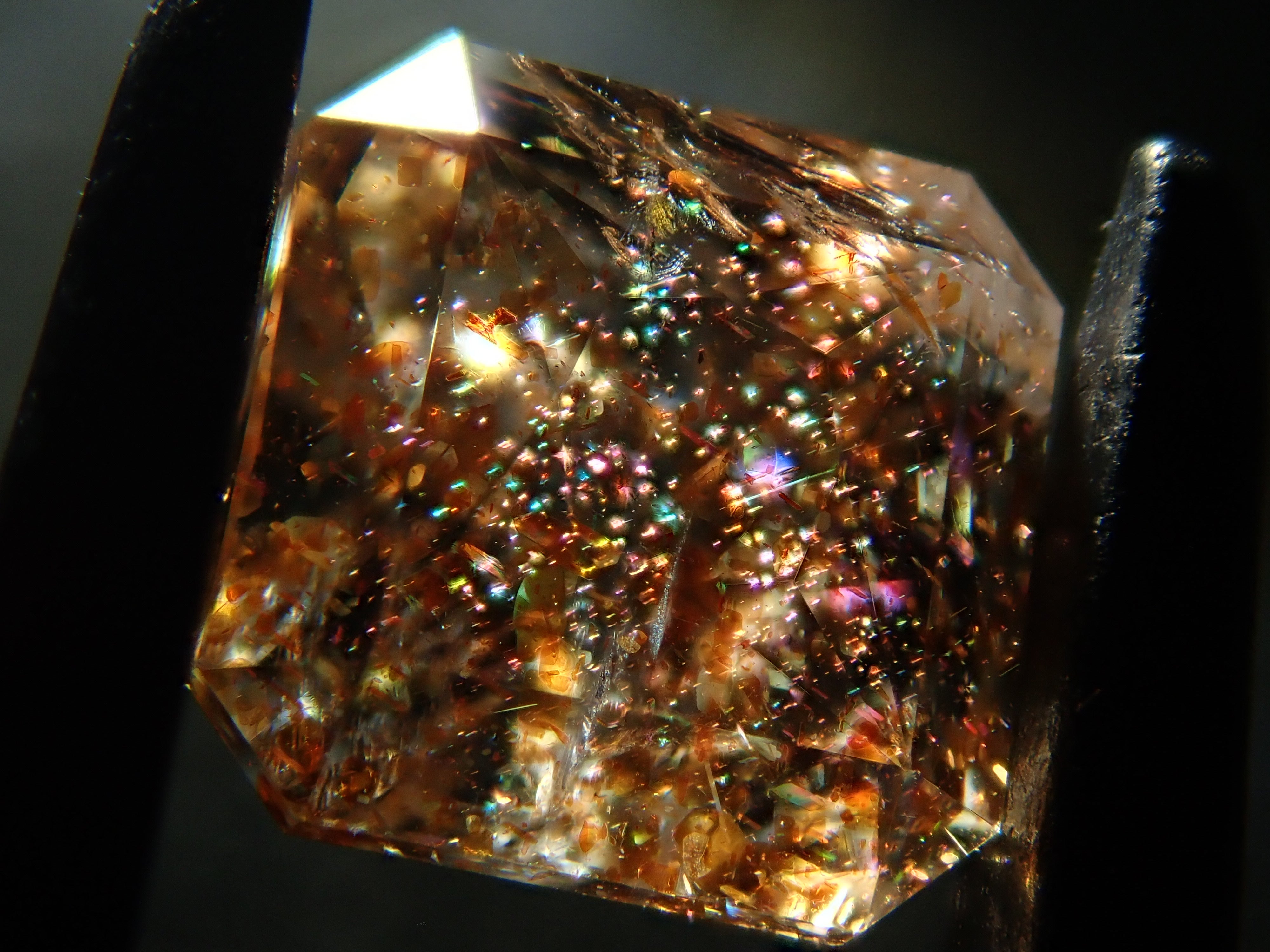 タンザニア産サンストーン 0.807ctルース