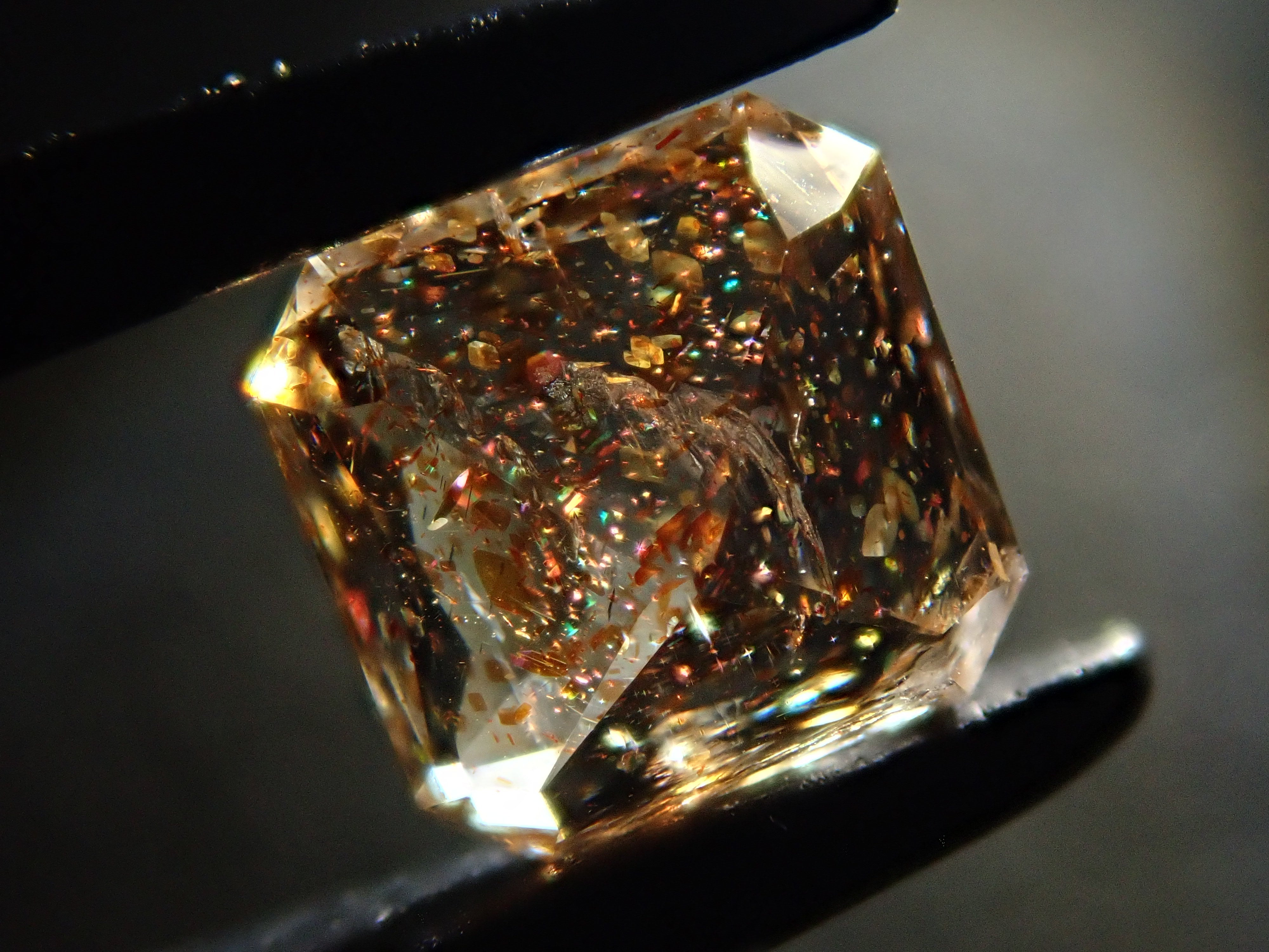 タンザニア産サンストーン 0.807ctルース