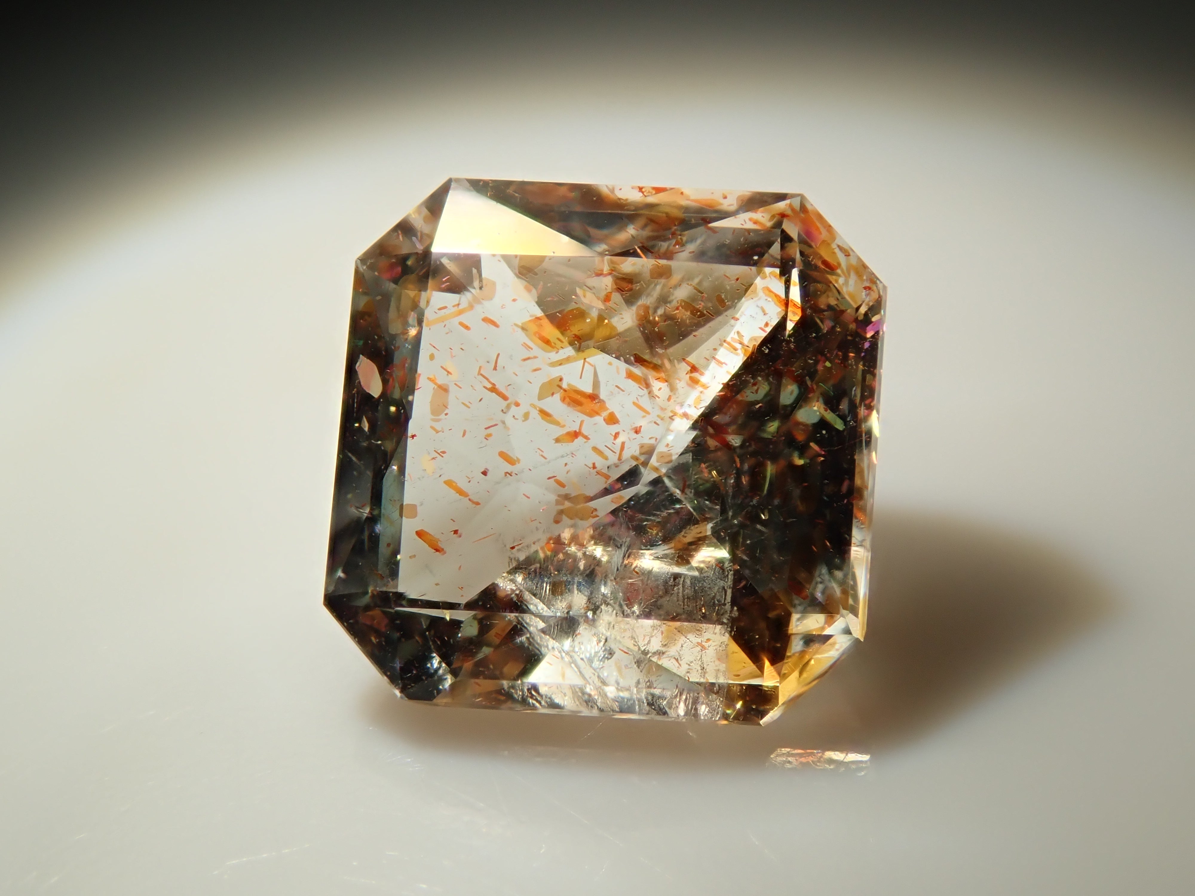 タンザニア産サンストーン 0.980ctルース