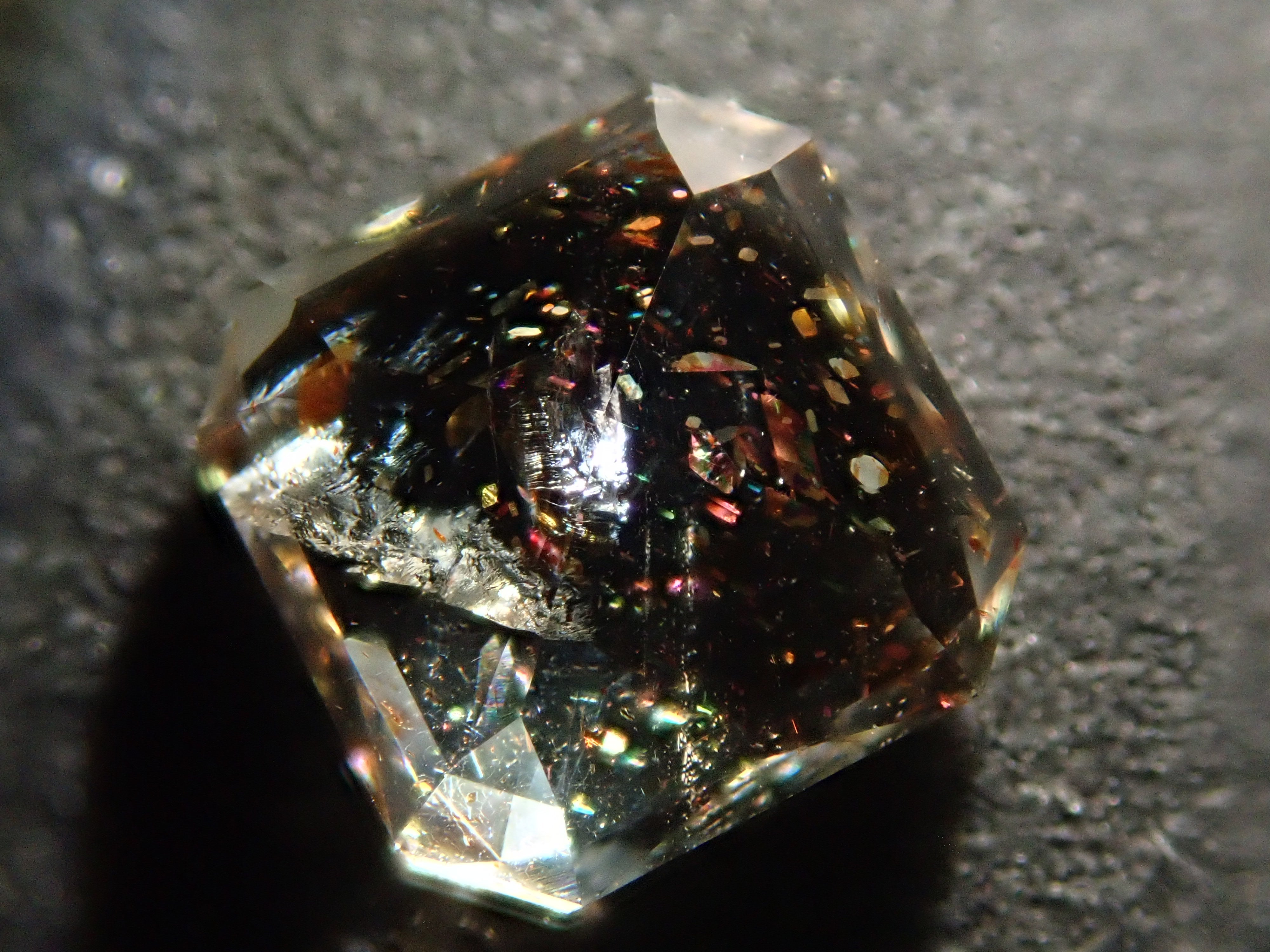 タンザニア産サンストーン 0.980ctルース