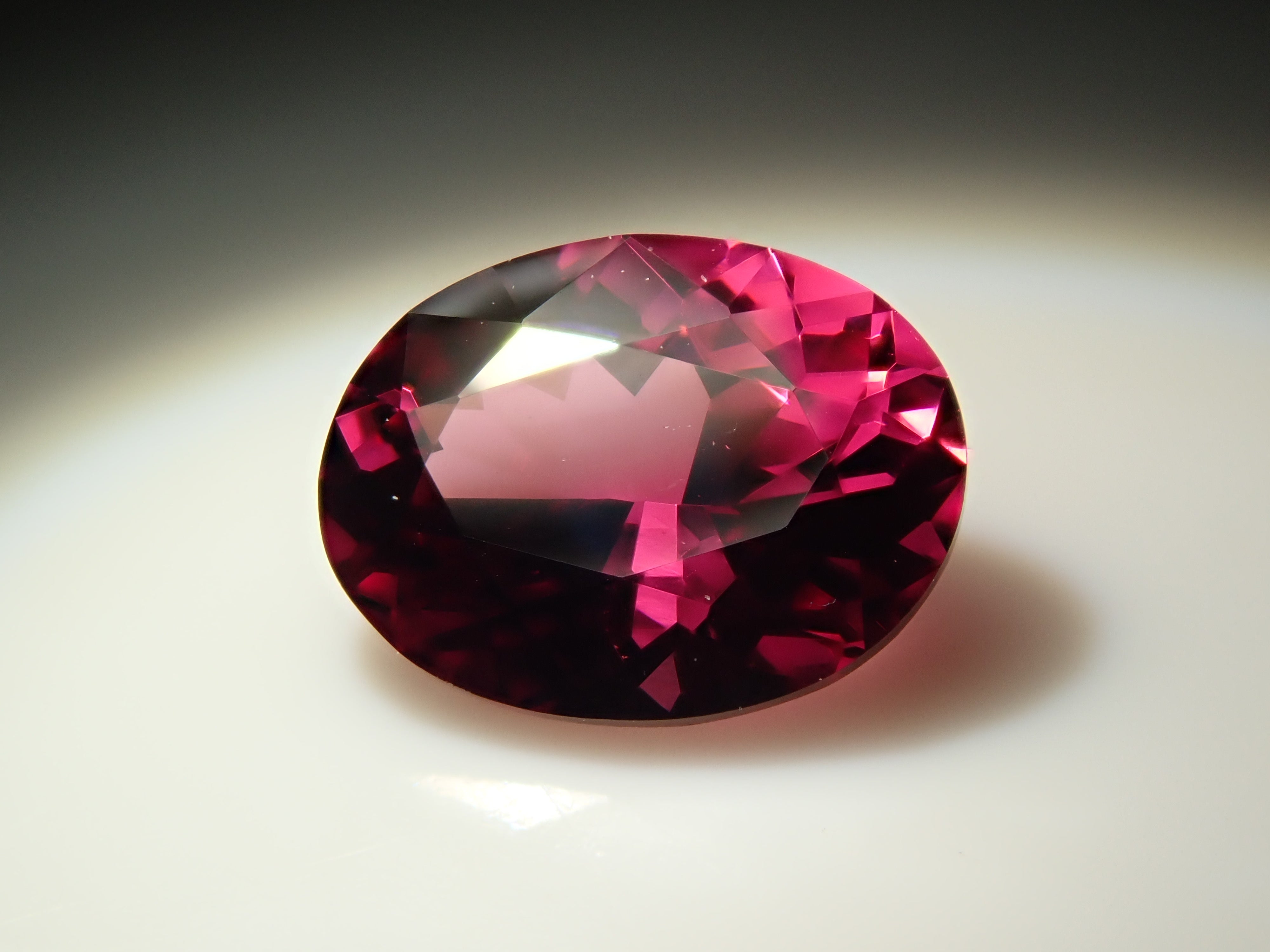 モザンビーク産ルベライト 0.814ctルース