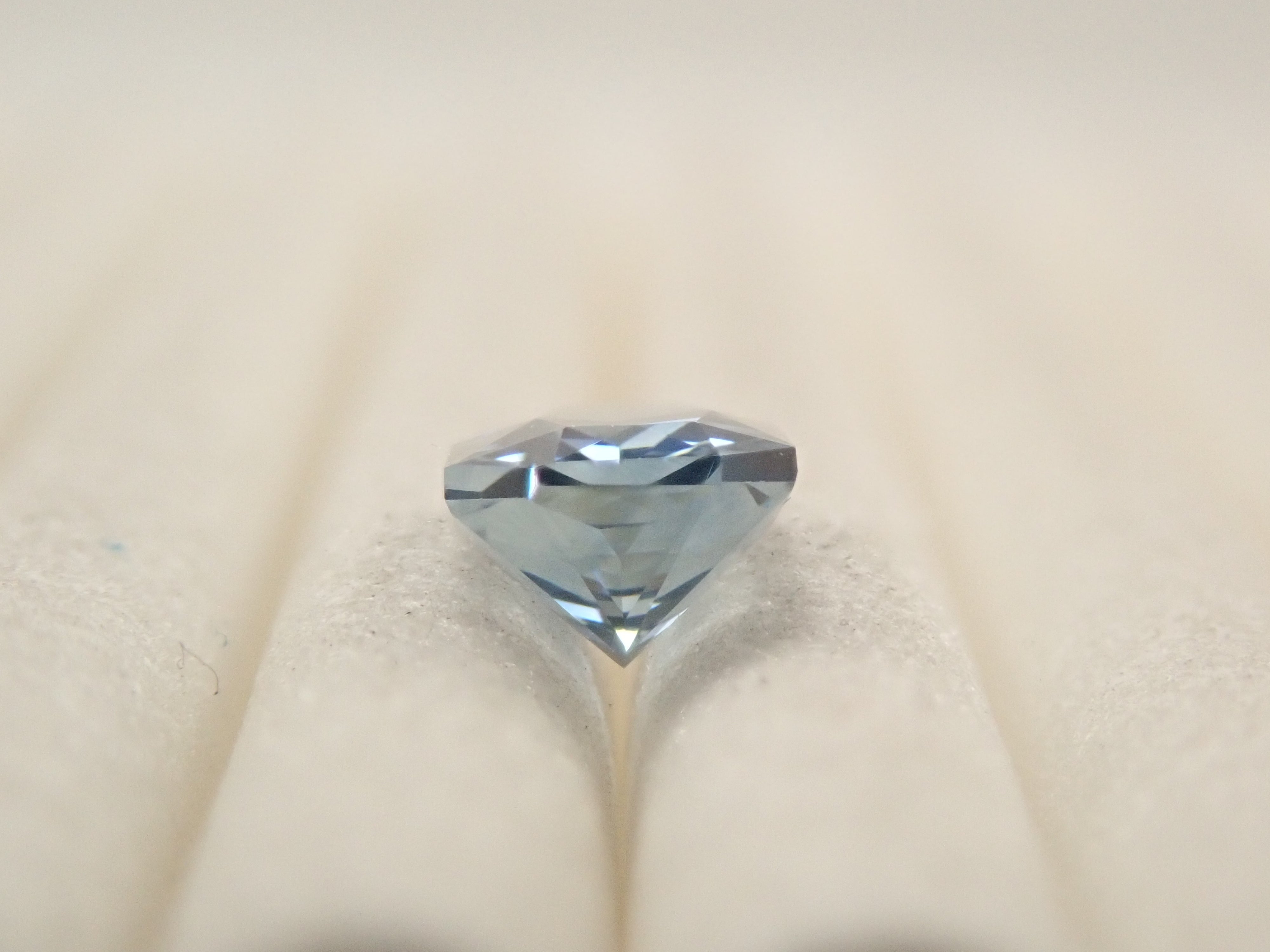 スリランカ産ブルーサファイア 0.555ctルース