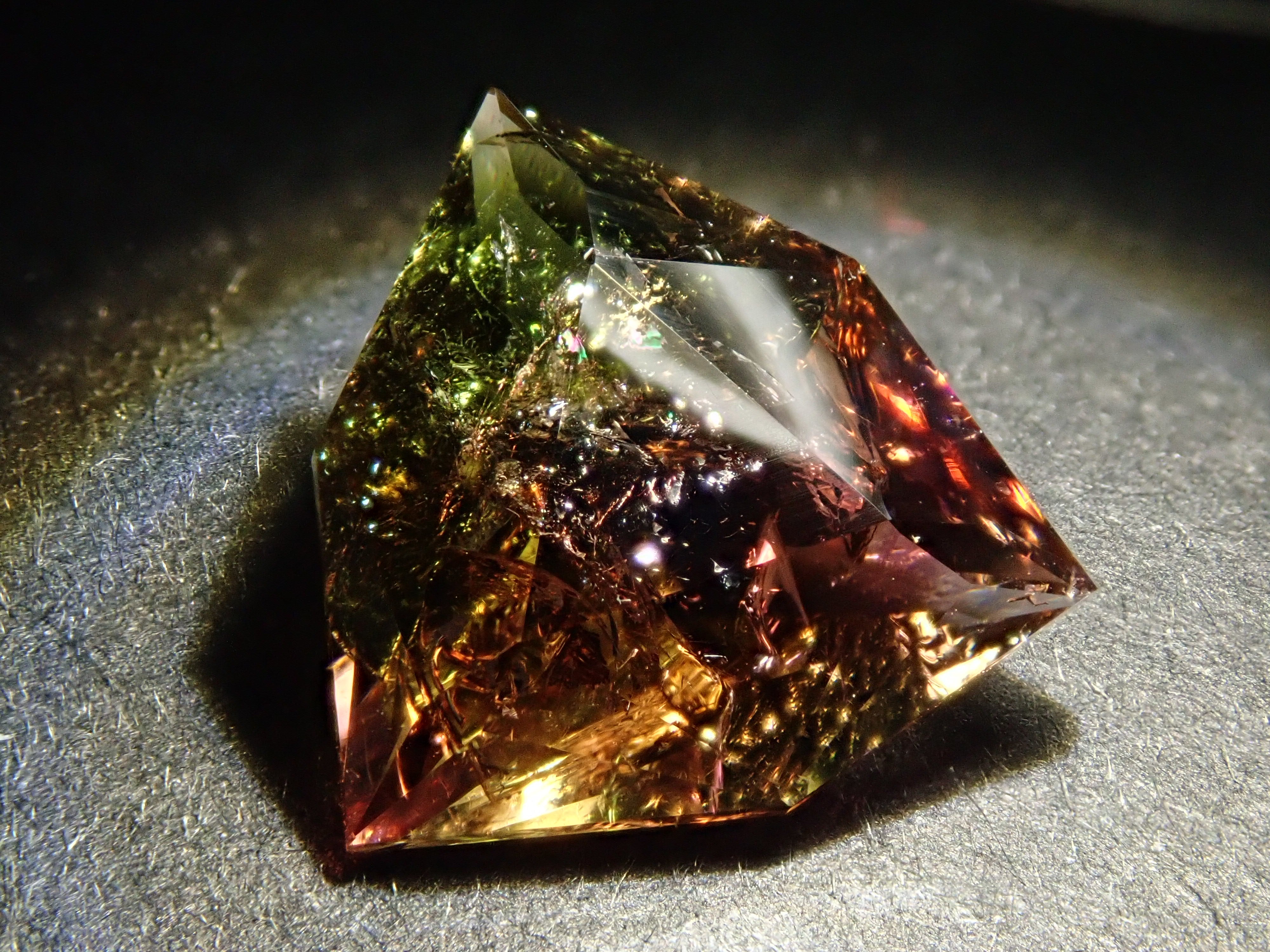 イリュージョンバイカラートルマリン 3.202ctルース