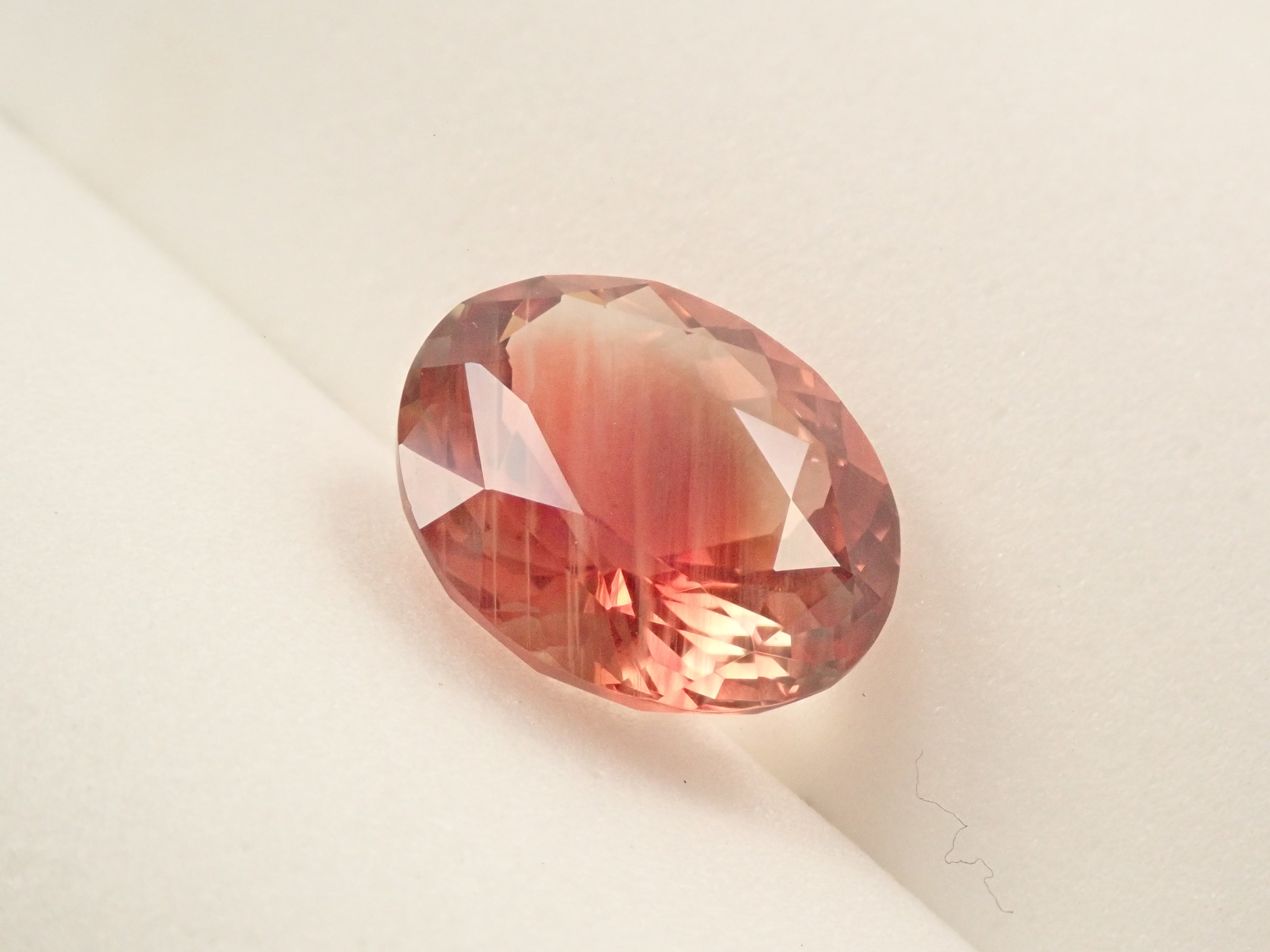 【抽選販売110907】アメリカ産オレゴンサンストーン 4.678ctルース