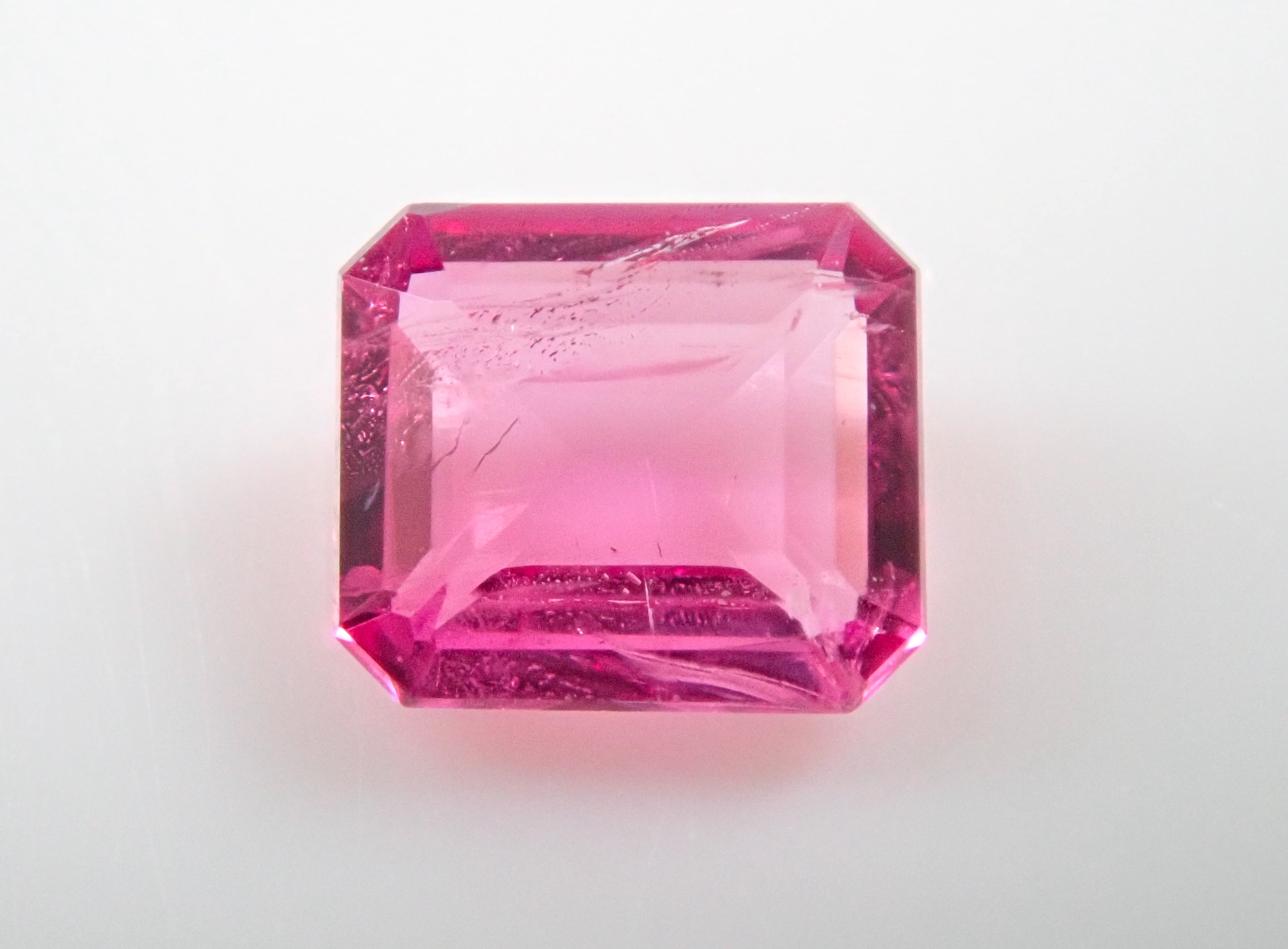 Red Beryl - Mail order | Managed by a gemstone appraiser