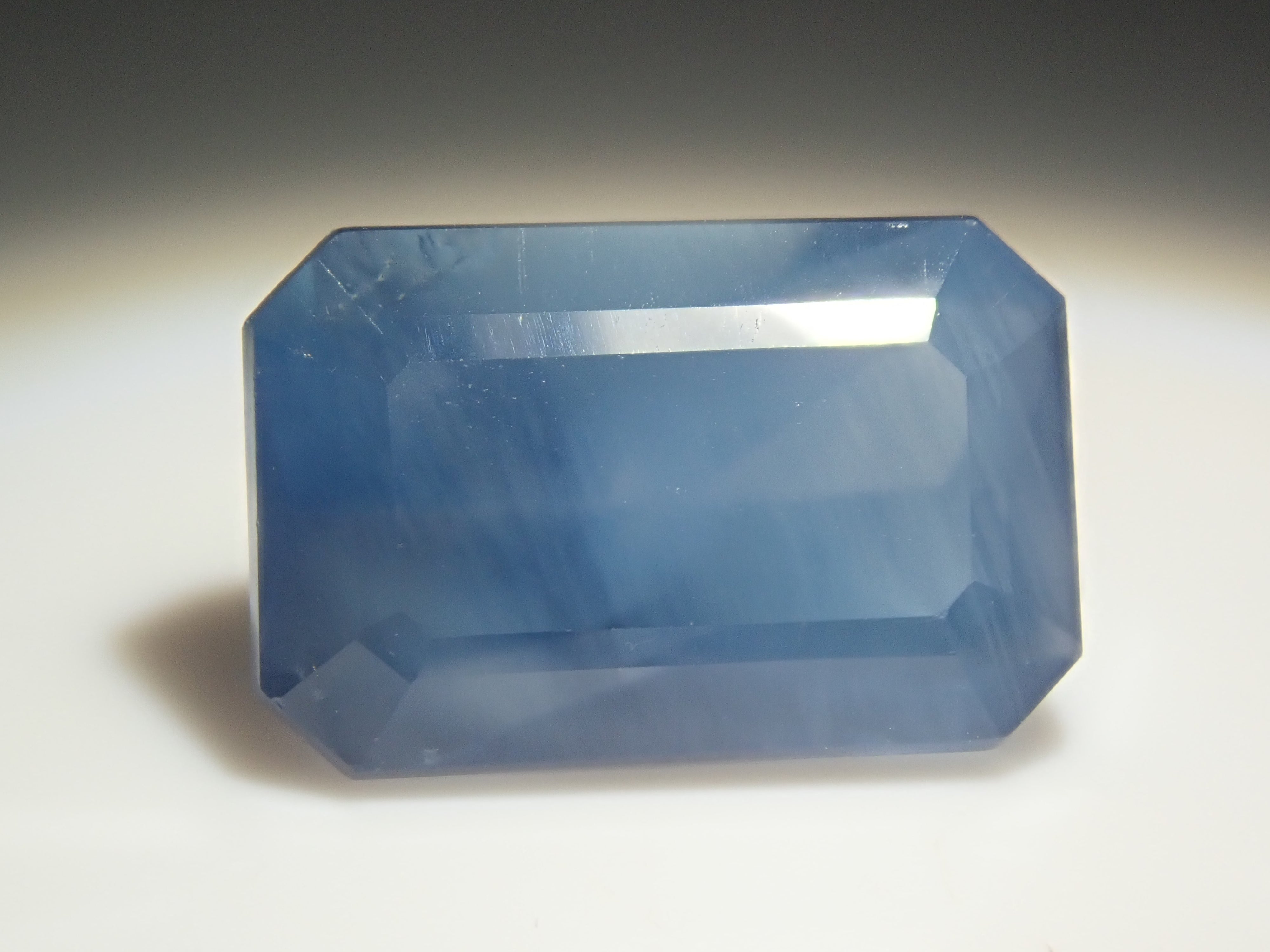 ジンバブエ産 3.156ctルース