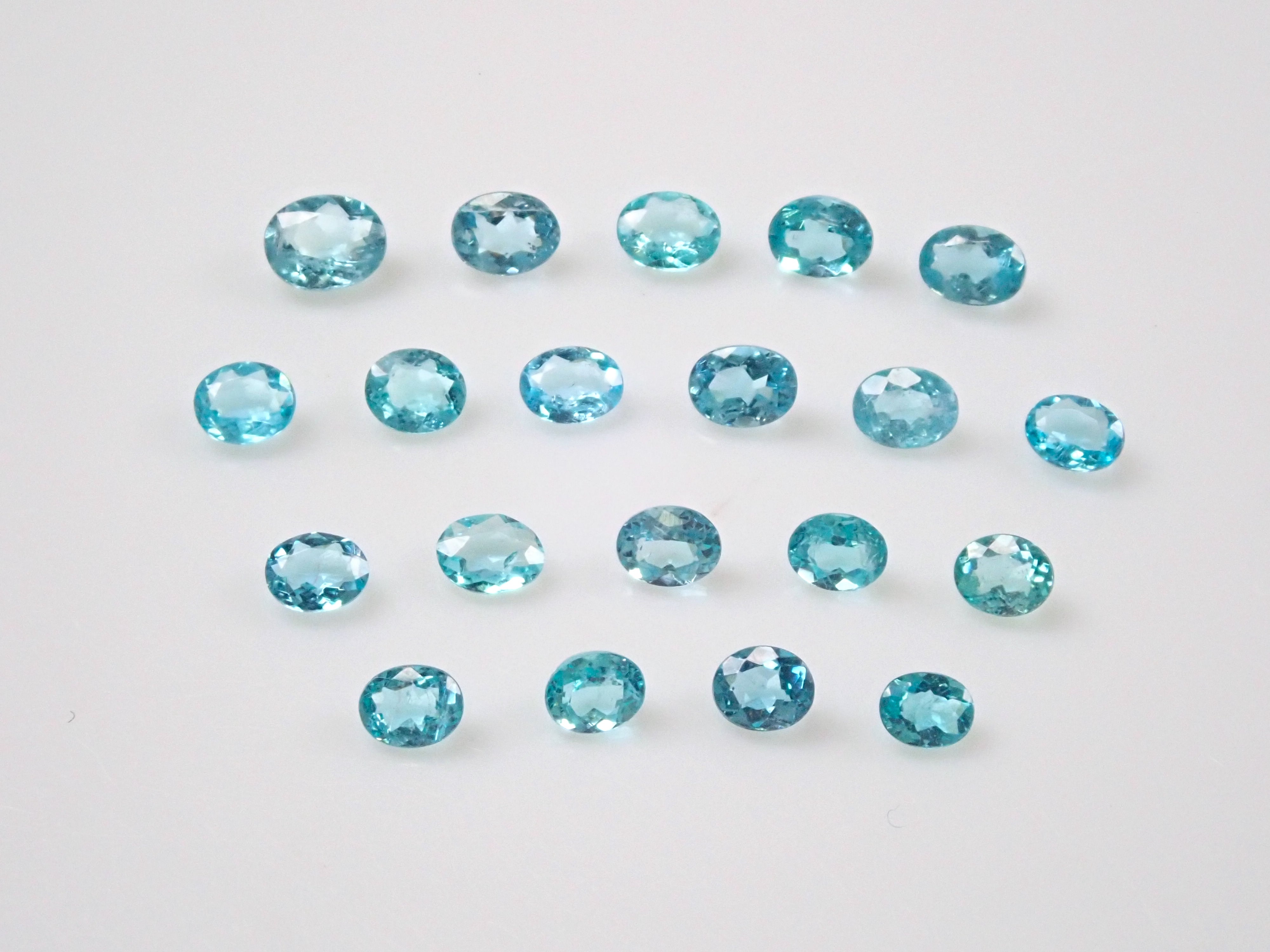 Limited to 20 stones: Brazilian Paraiba Tourmaline (Batalha mine) 1 loose stone (multiple purchase discounts available)