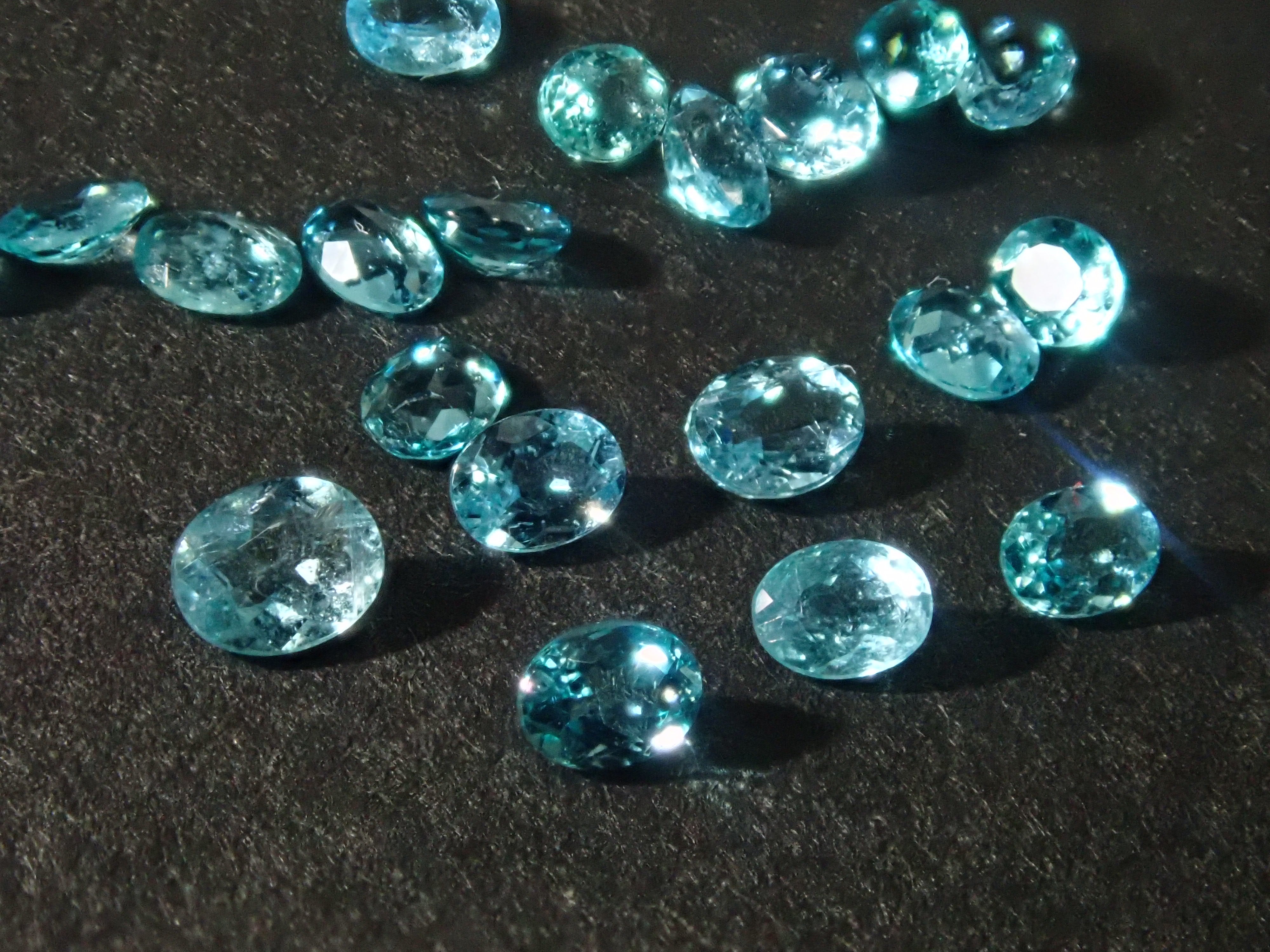 Limited to 20 stones: Brazilian Paraiba Tourmaline (Batalha mine) 1 loose stone (multiple purchase discounts available)