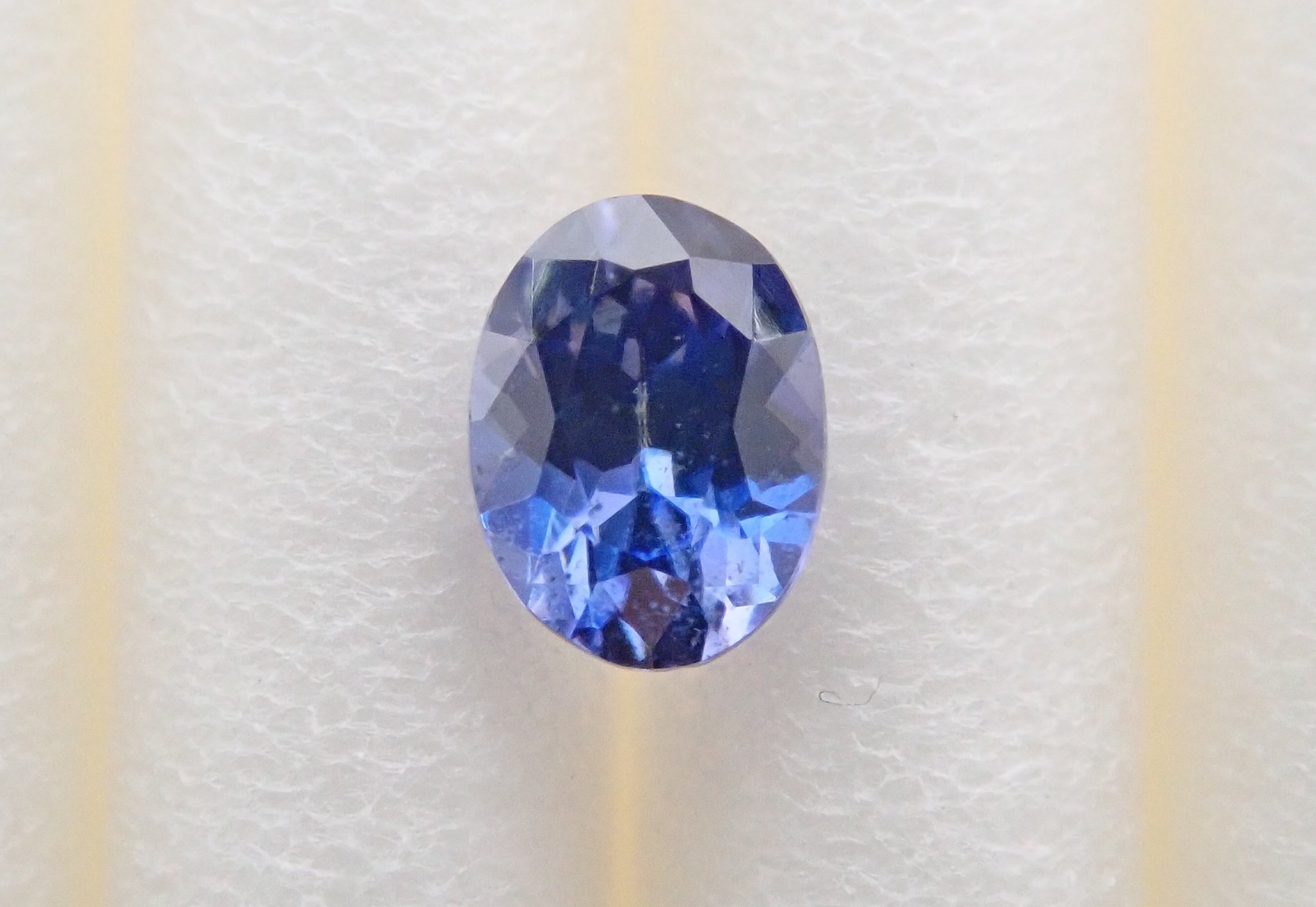 《Yurakucho Marui 2024112 takeout》American benitoite 0.133ct loose stone