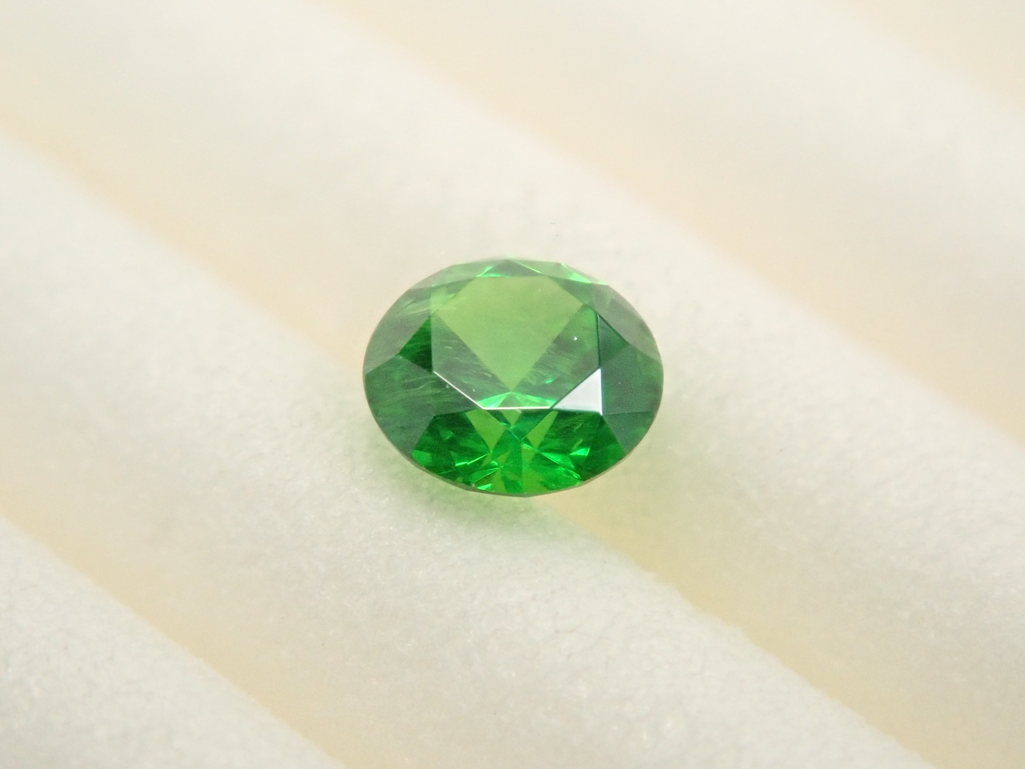 [12560849] Russian Demantoid Garnet (Horsetail) 0.162ct Loose Stone