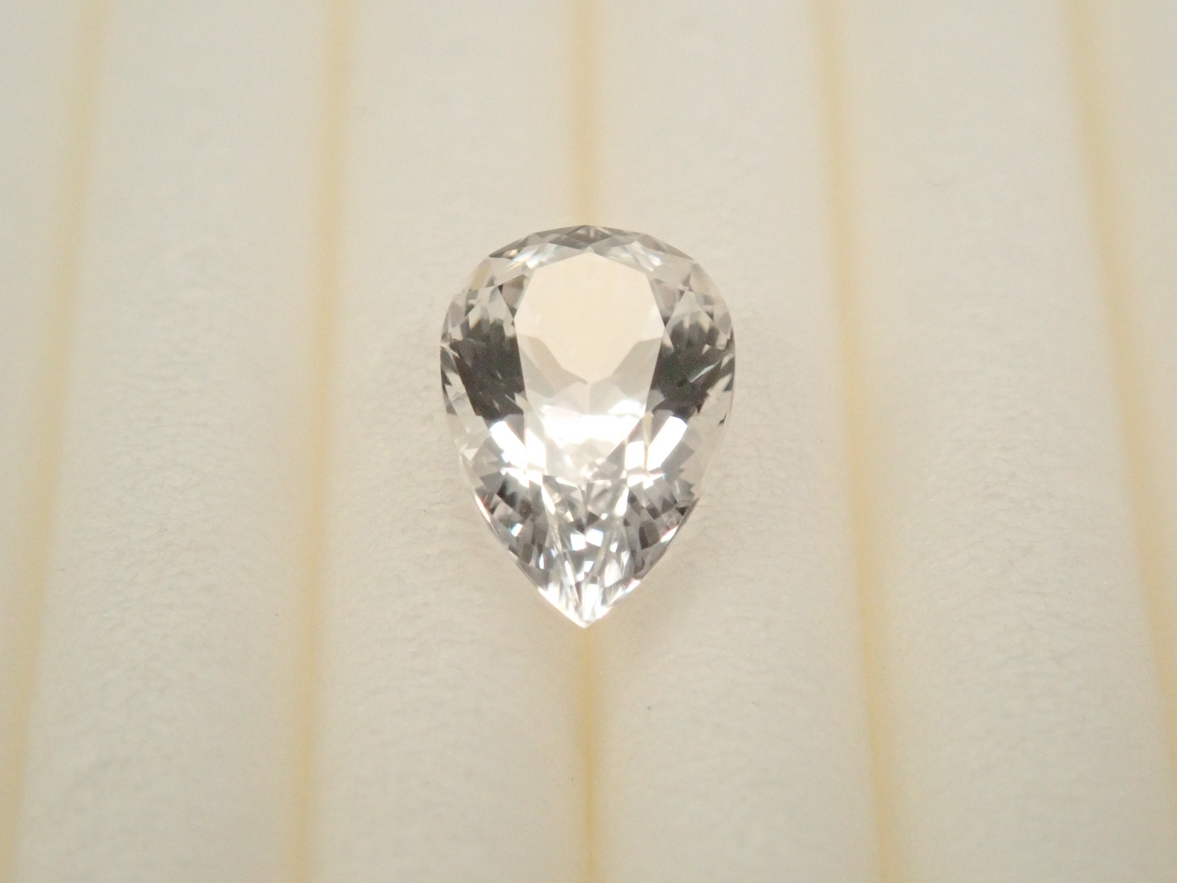 【11/13 22時販売】ロシア産フェナカイト 0.520ctルース