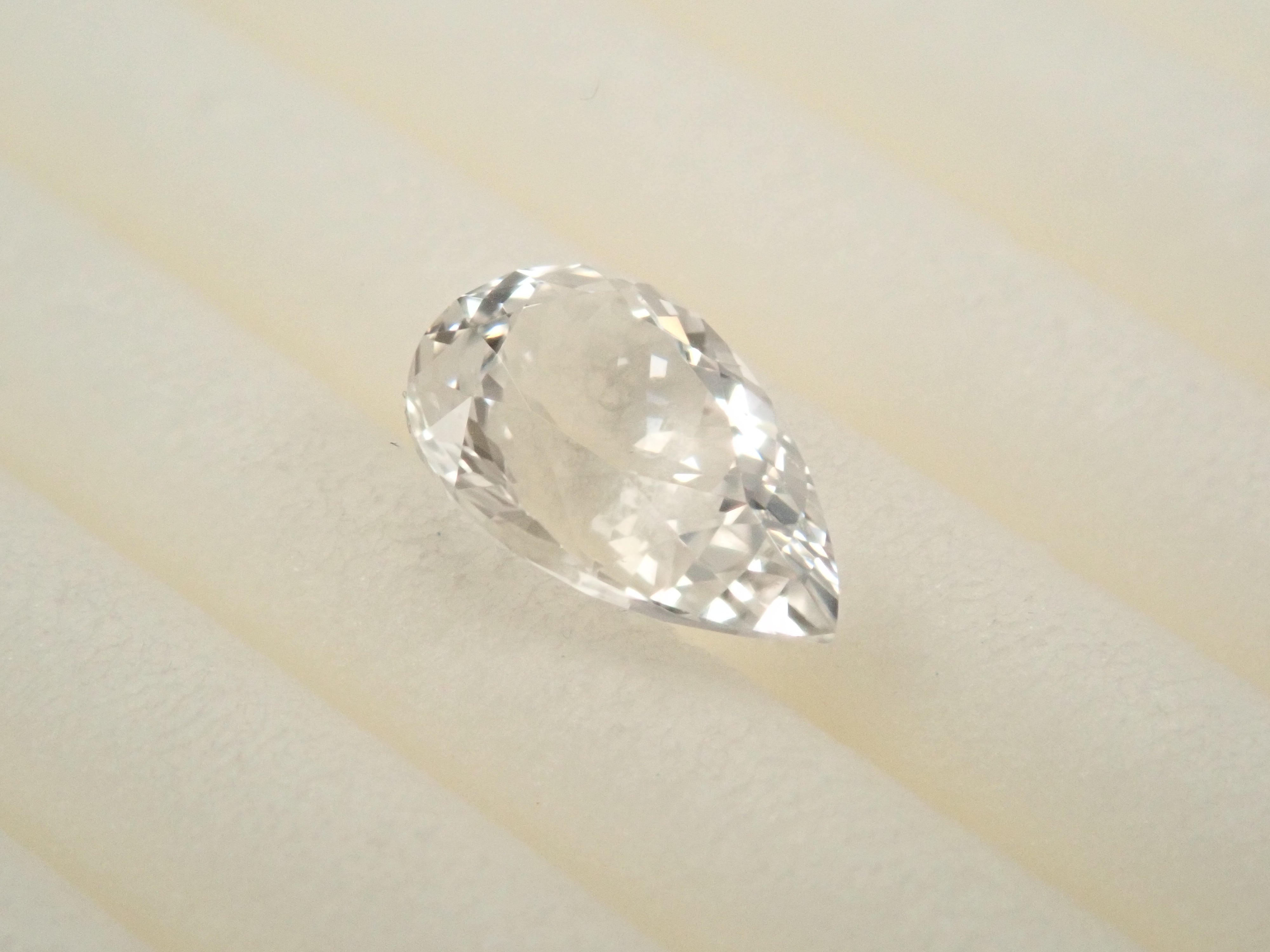 【11/13 22時販売】ロシア産フェナカイト 0.520ctルース