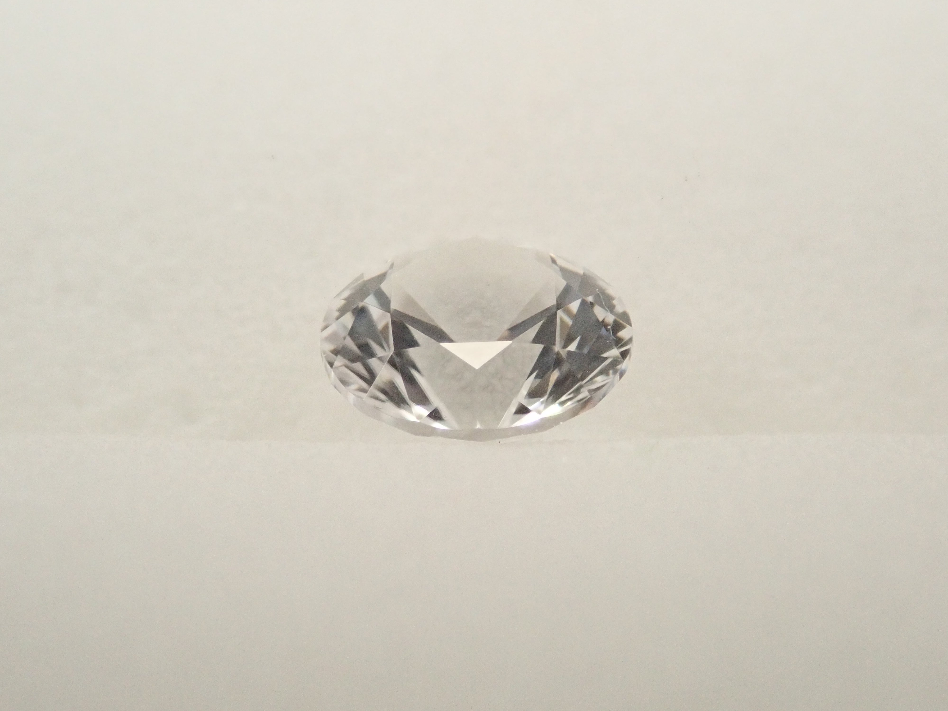 【11/19 22時販売】ロシア産フェナカイト 5.8mm/0.752ctルース