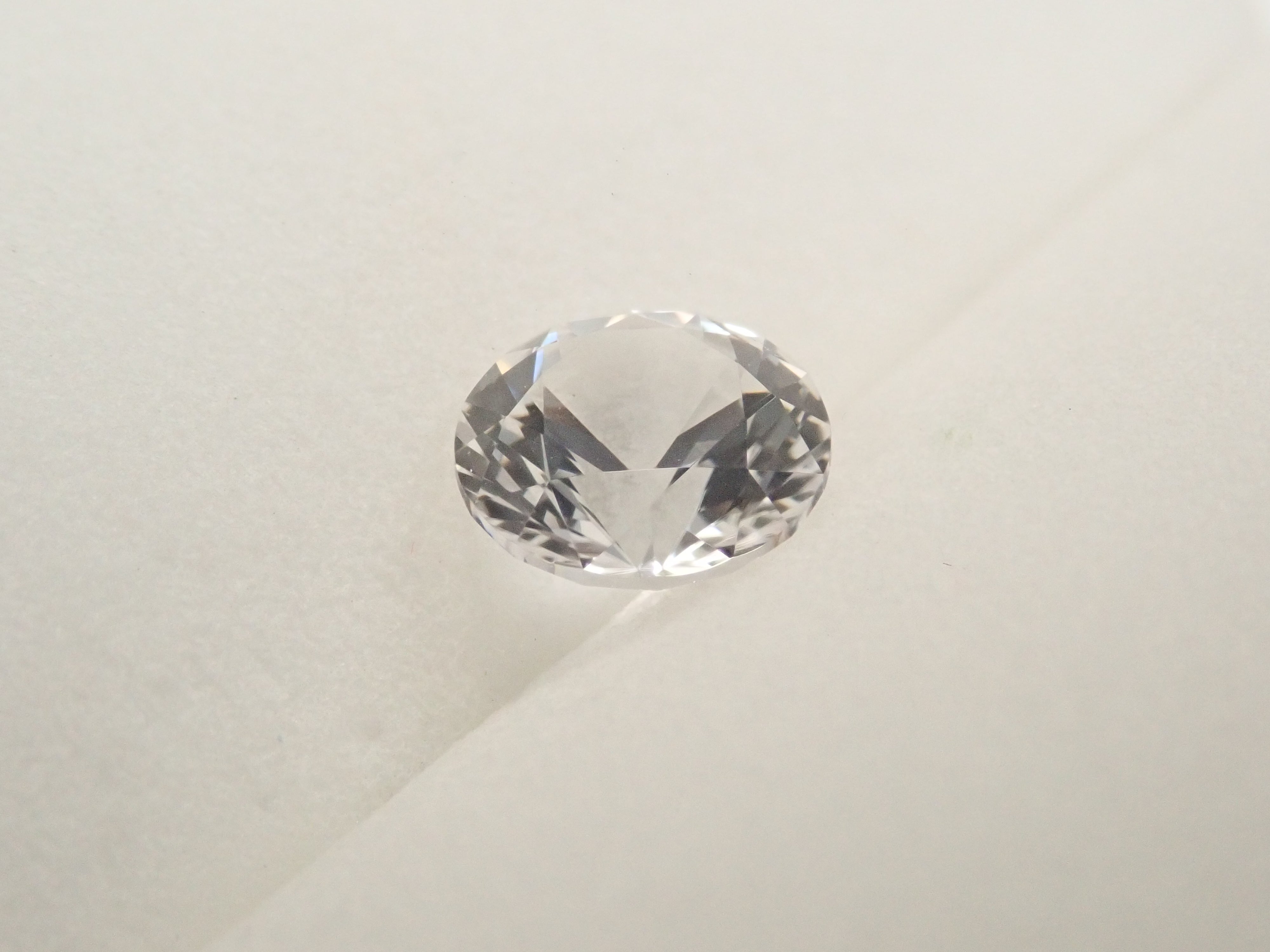 【11/19 22時販売】ロシア産フェナカイト 5.8mm/0.752ctルース