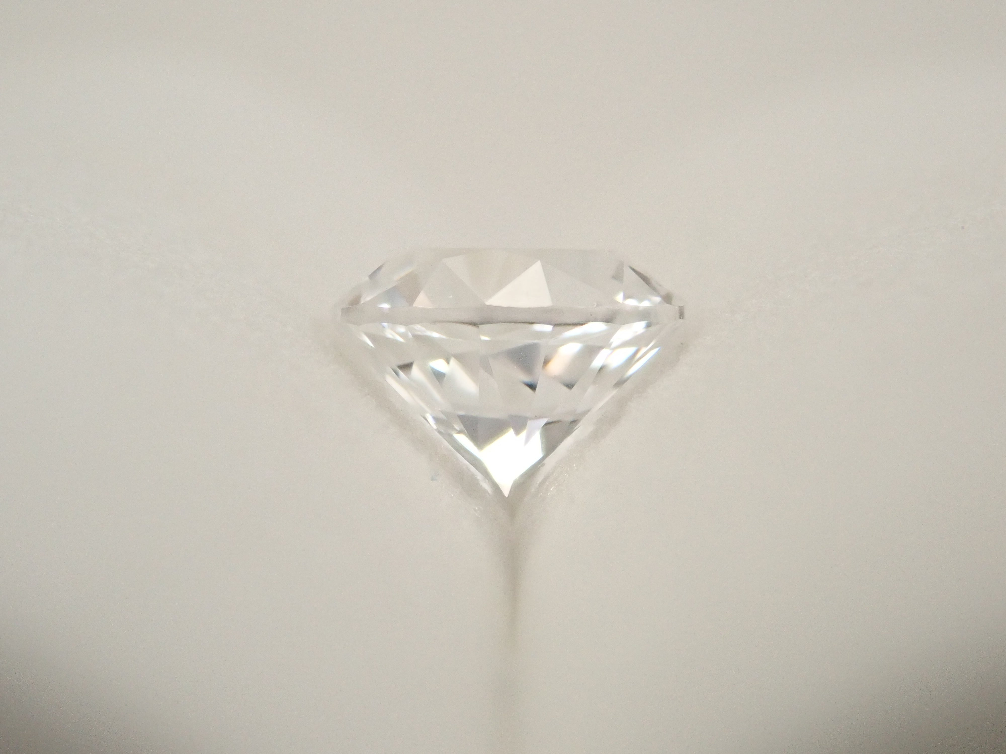 【11/19 22時販売】ロシア産フェナカイト 5.8mm/0.752ctルース