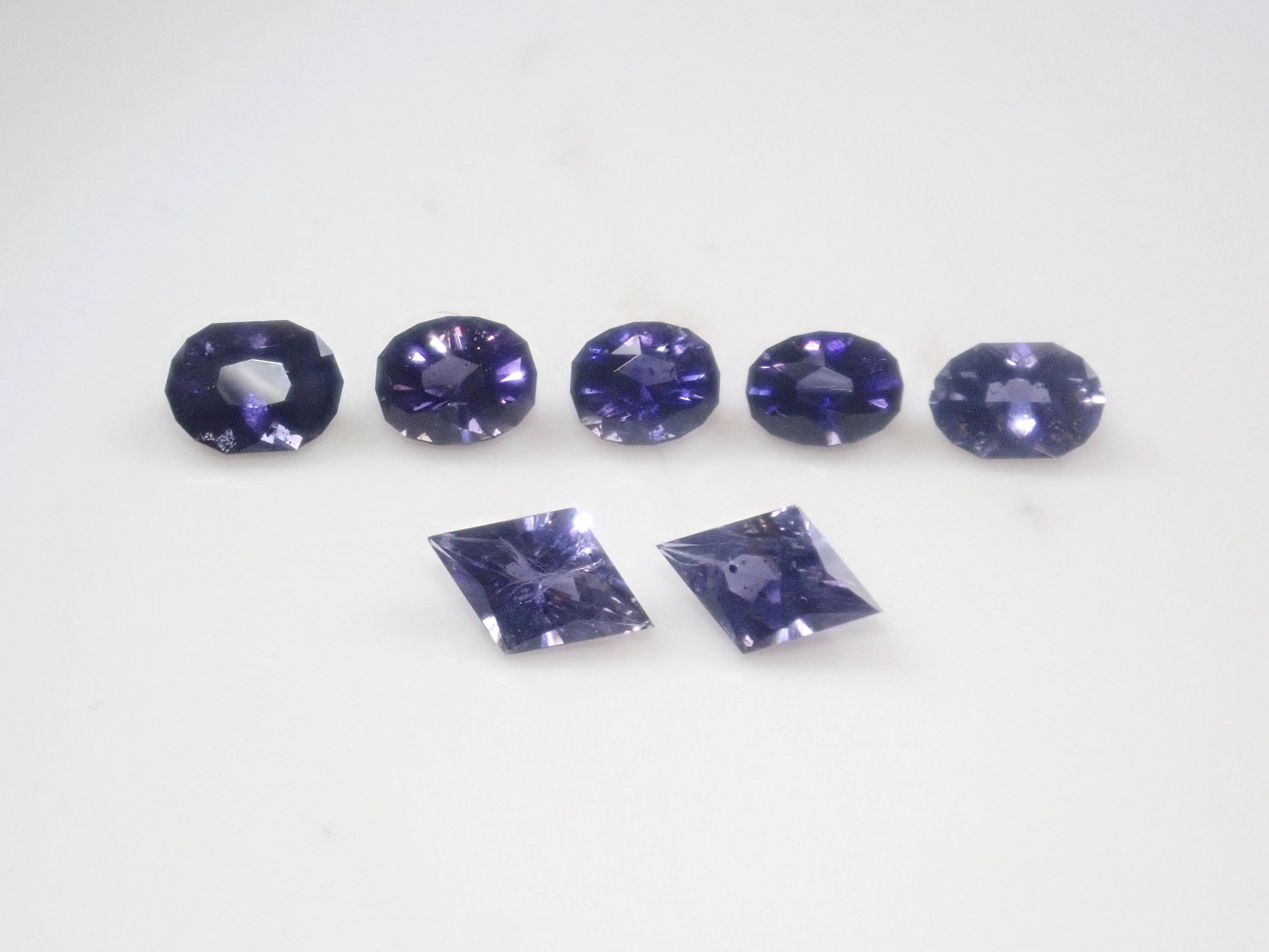 インド産アイオライトサンストーン1石ルース (サンジェ氏の