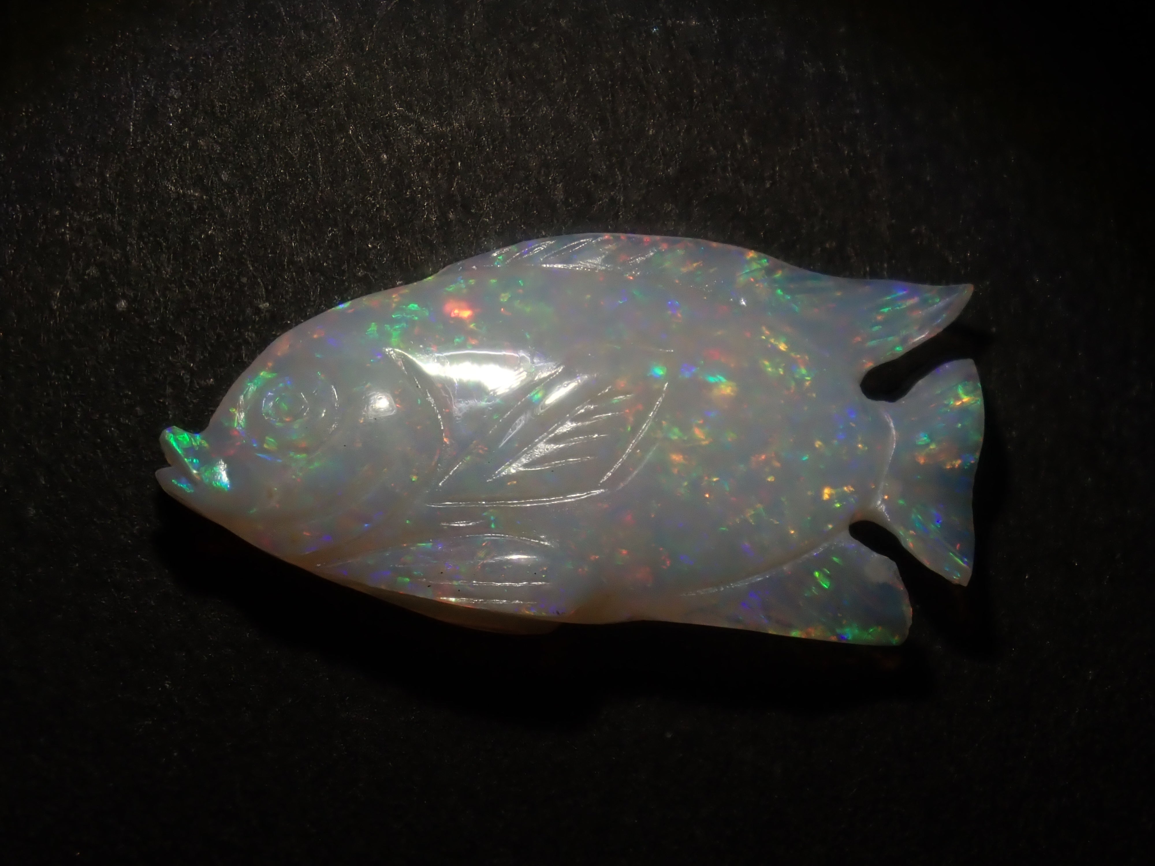 【11/8 22時販売】《限定9石》カービングガチャ（オパール、トルマリン、ツァボライトガーネット） 1石ルース《複数購入割引有》