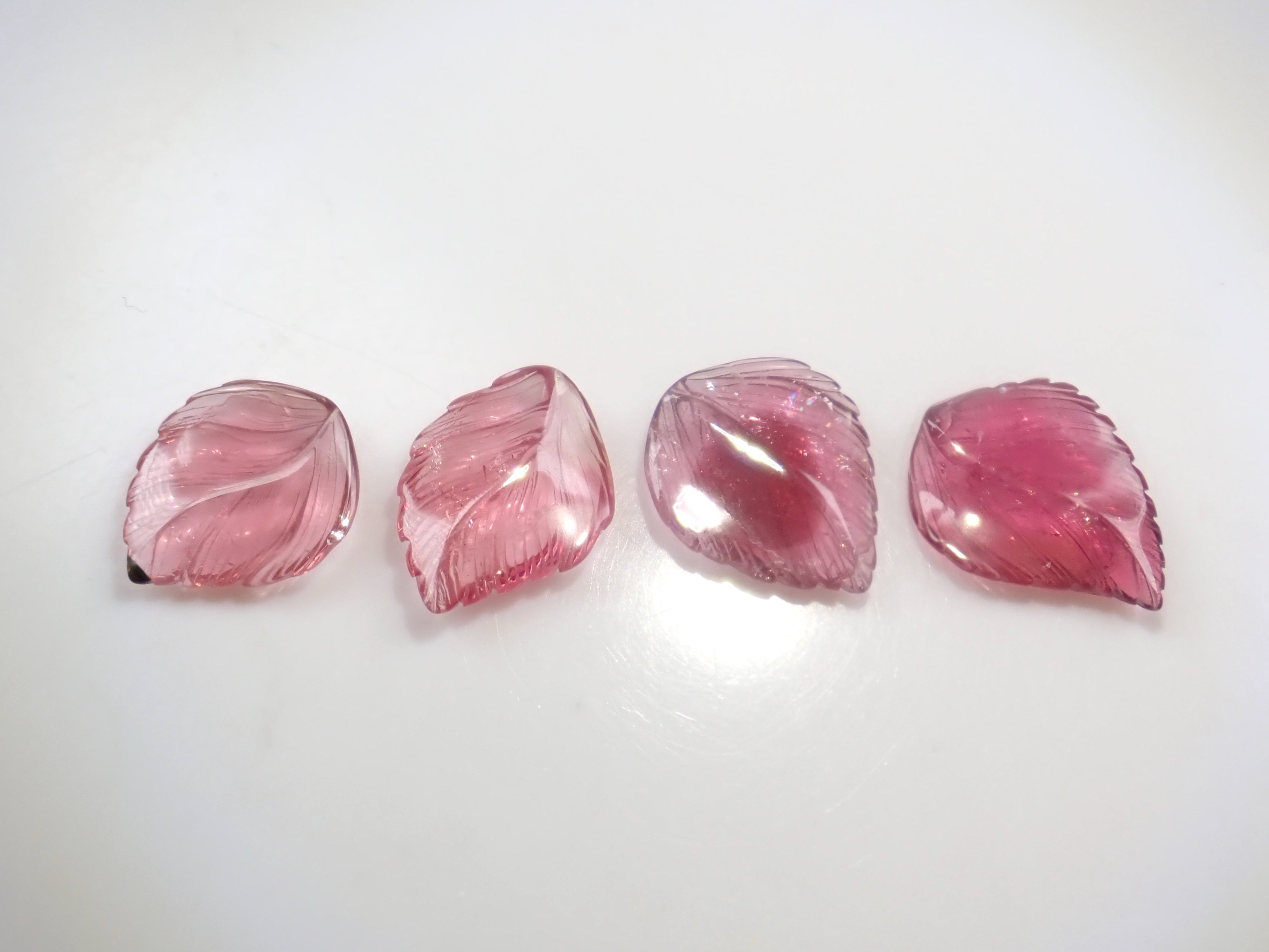 【11/8 22時販売】《限定4石》カービングガチャ（ピンクトルマリン,平均3.4ct） 1石ルース《複数購入割引有》