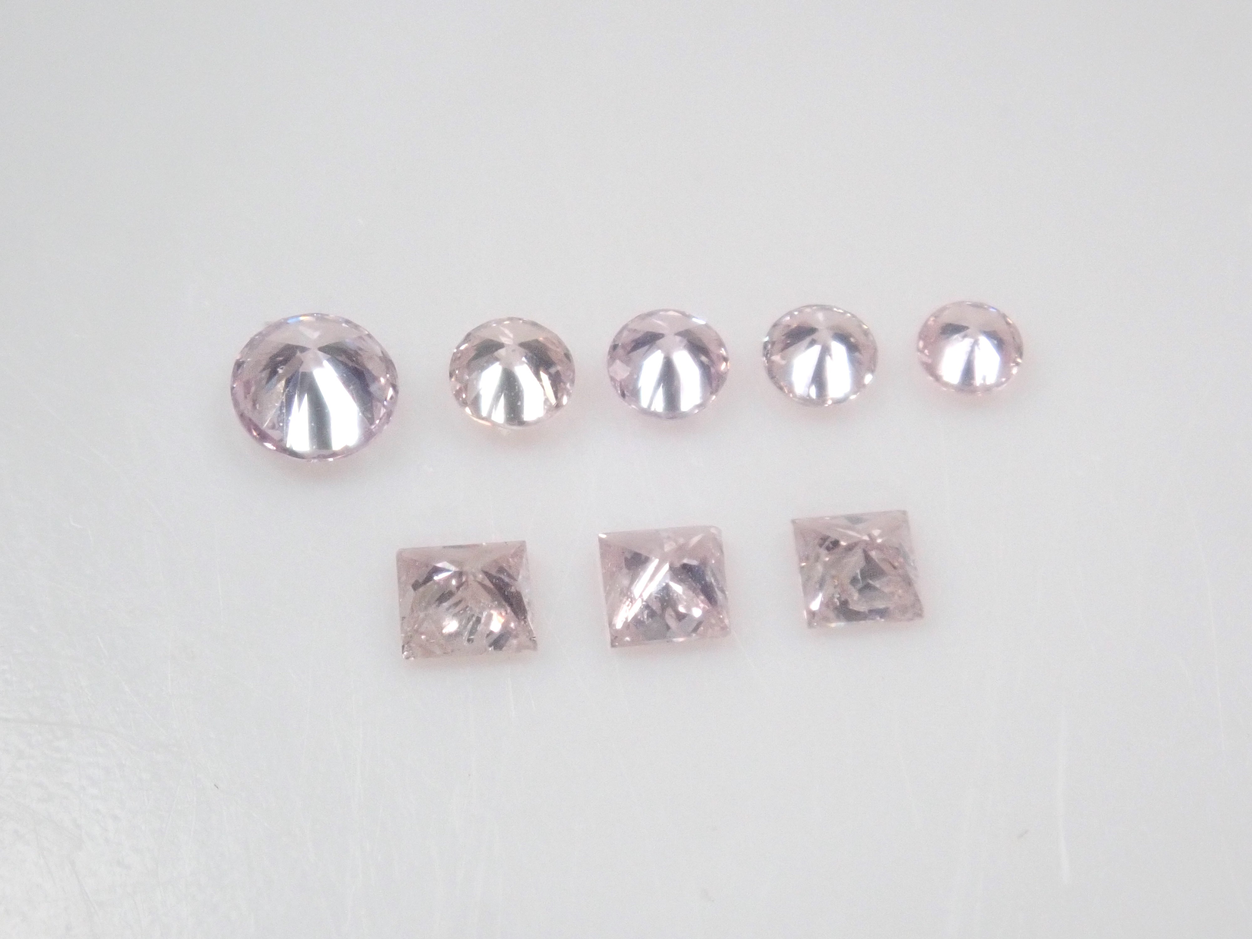 ピンクダイヤガチャ💎（FANCY LIGHT PURPLISH PINK/0.05ct/SI-2 中宝ソ