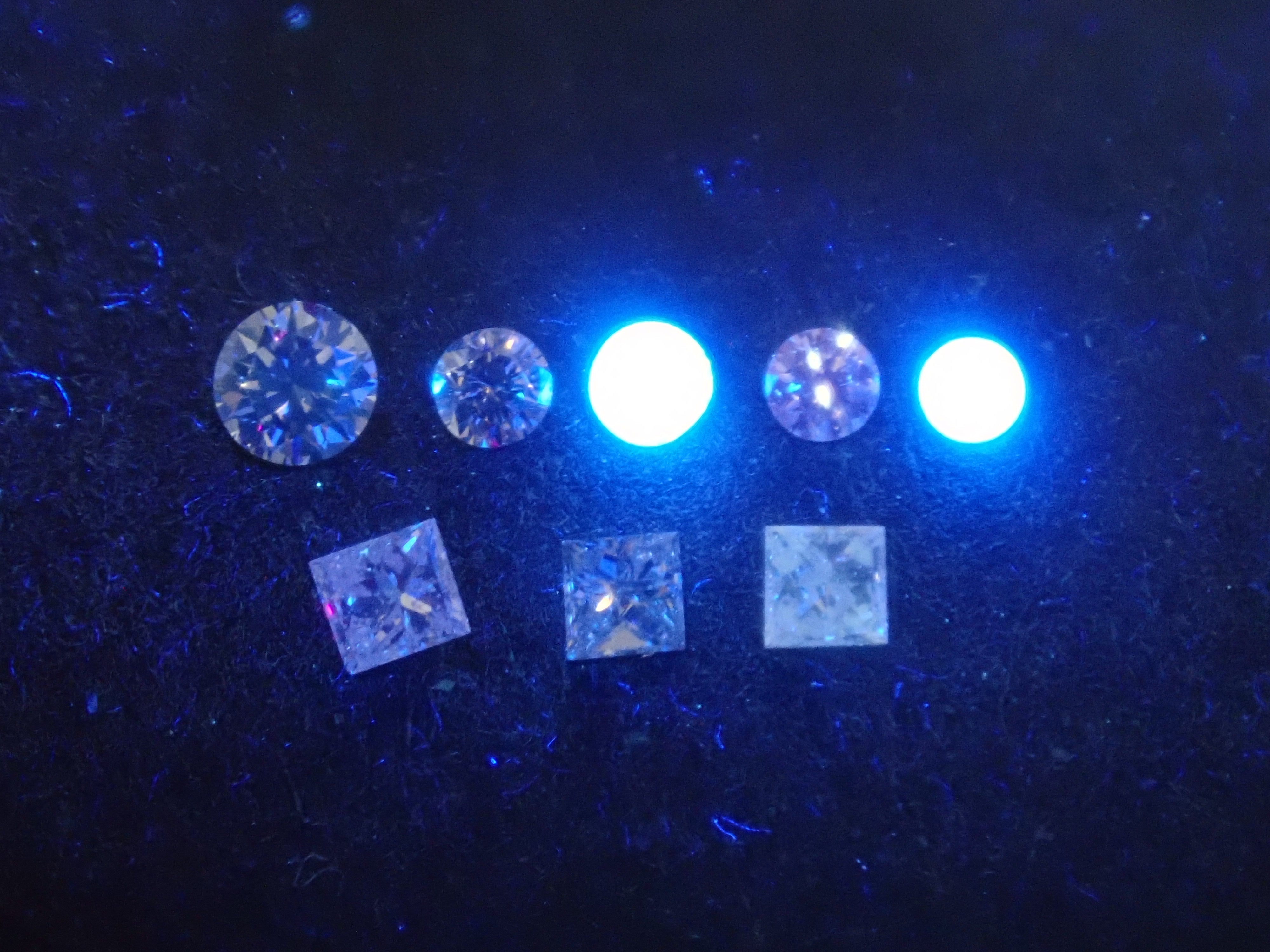 【11/9 22時販売】ピンクダイヤガチャ💎（FANCY INTENSE/0.063ct 中宝ソ付き通常98,000円やFANCY PURPLISH PINK 1.7mm/0.021ctを2石含む）《複数購入割引有》