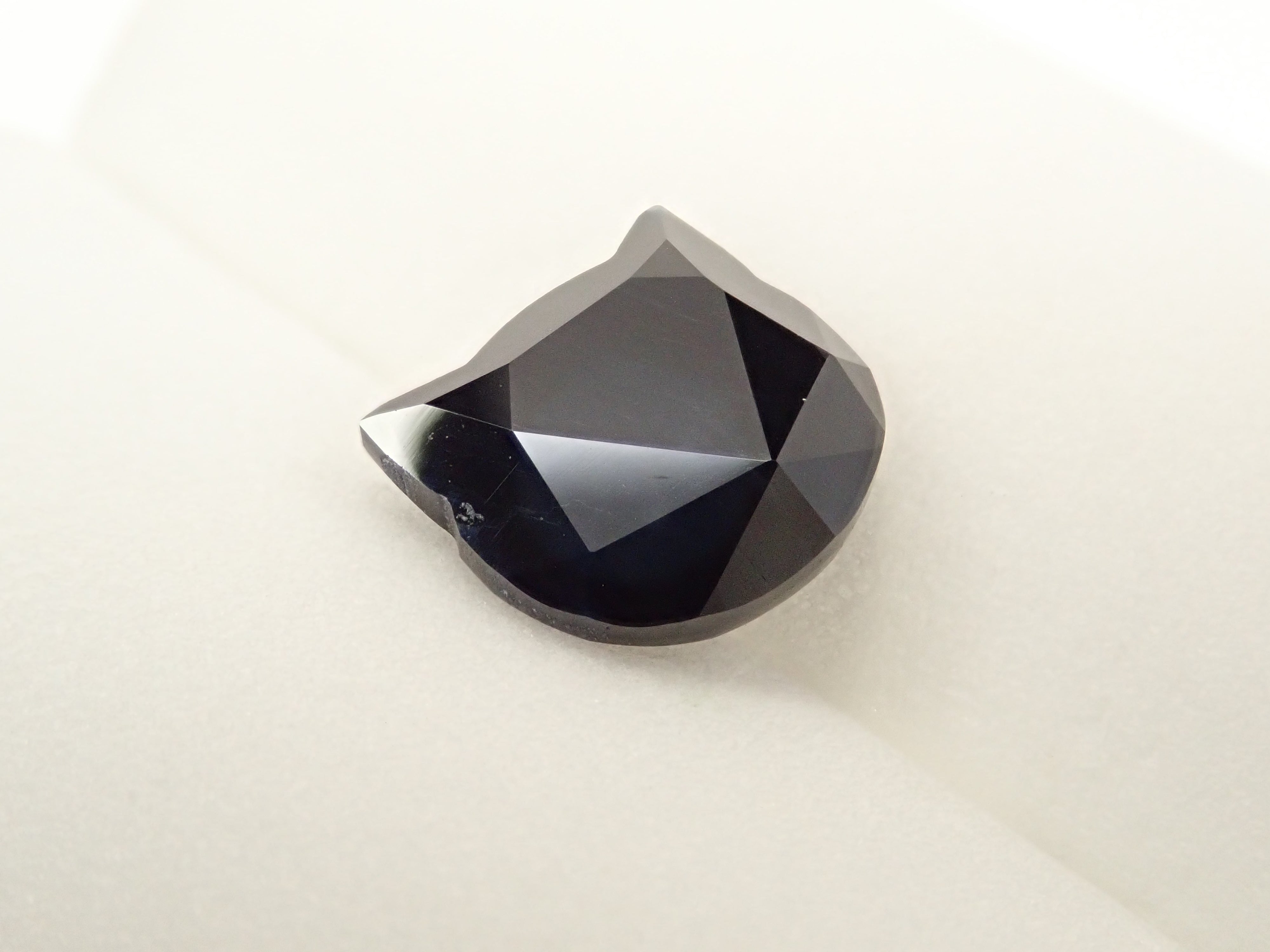 【猫カット】タイ産サファイア 4.746ctルース