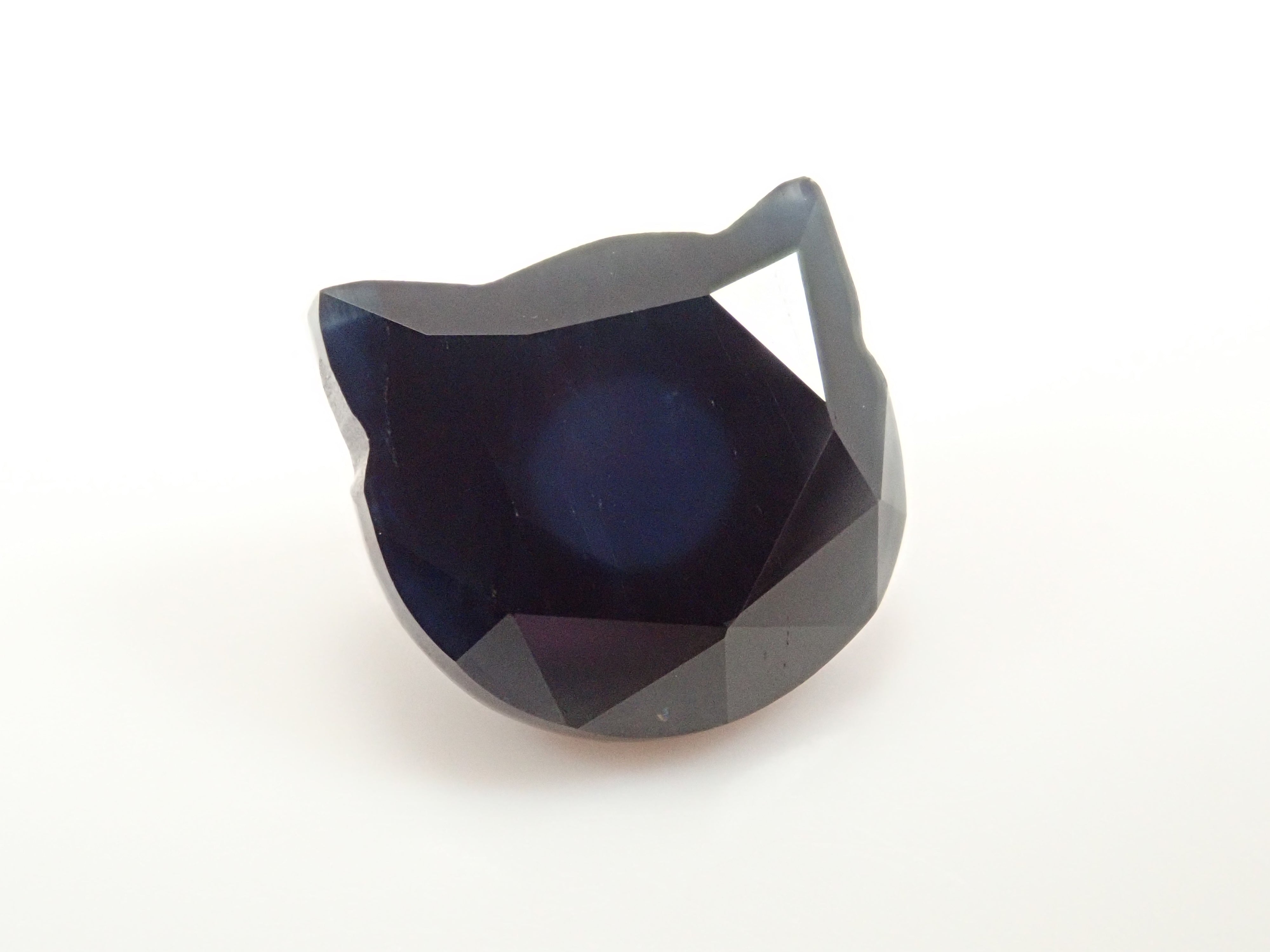 【猫カット】タイ産サファイア 5.255ctルース