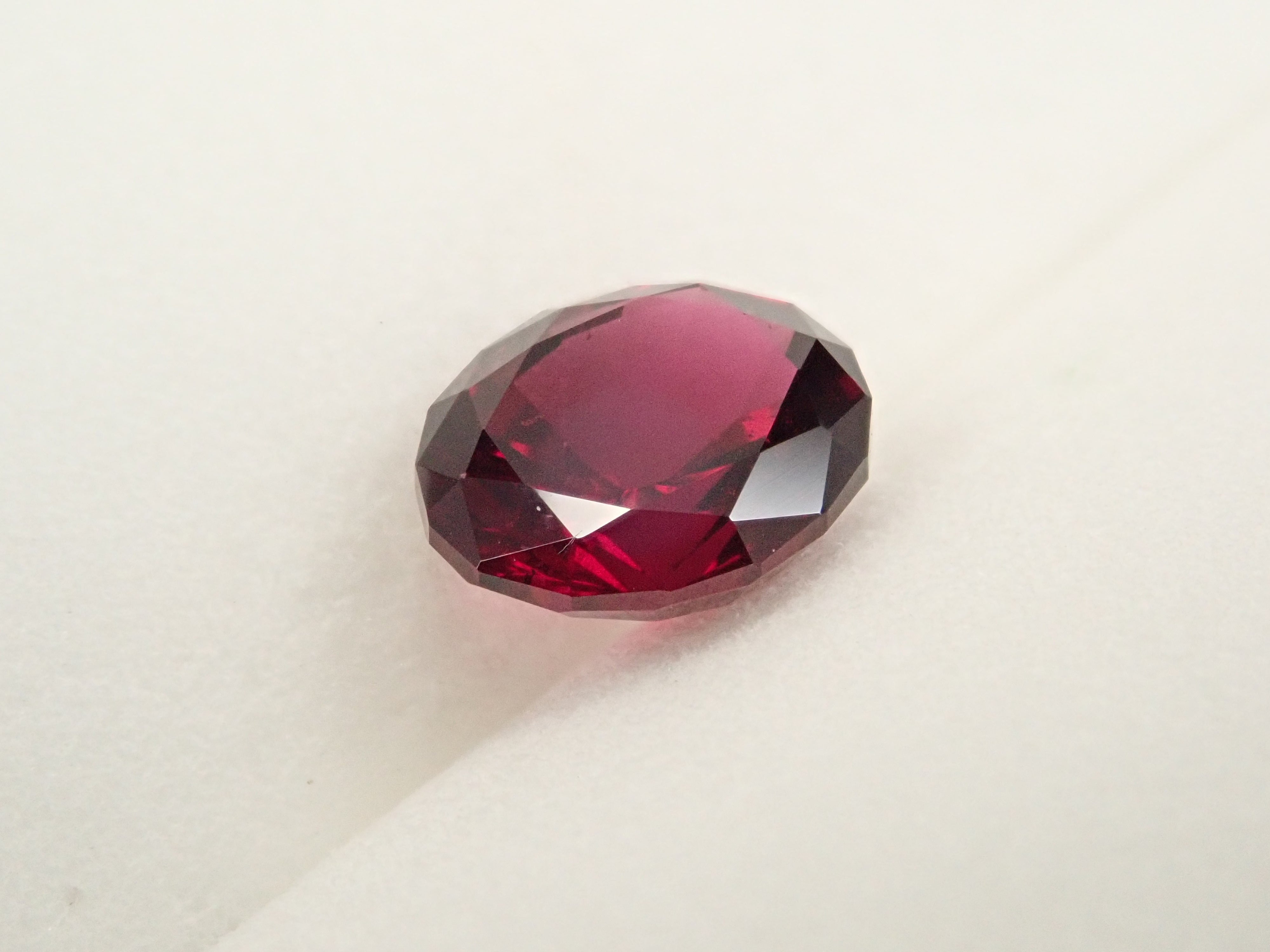 [12560329] Rhodolite Garnet 1.890ct Loose Stone