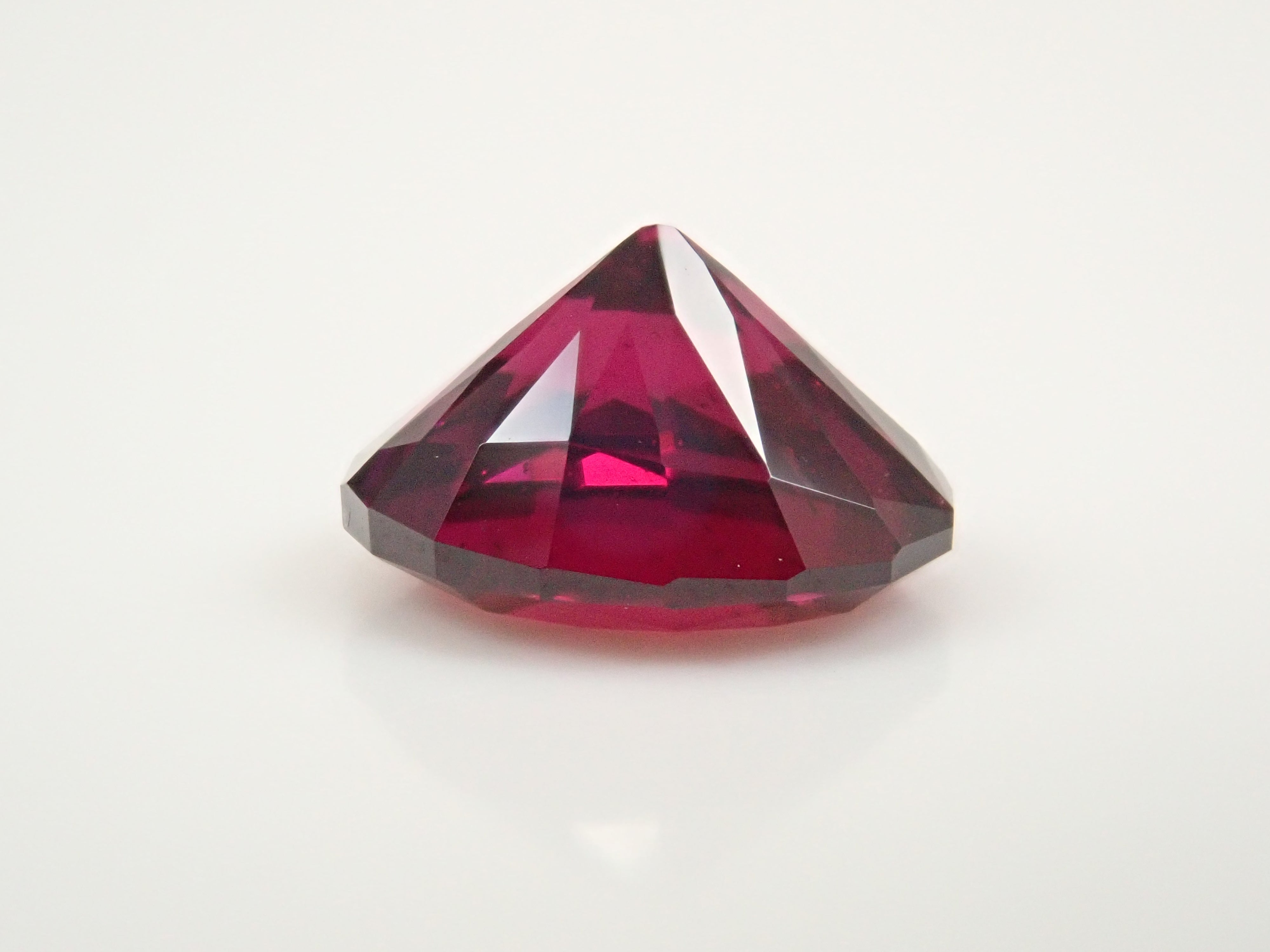 [12560329] Rhodolite Garnet 1.890ct Loose Stone