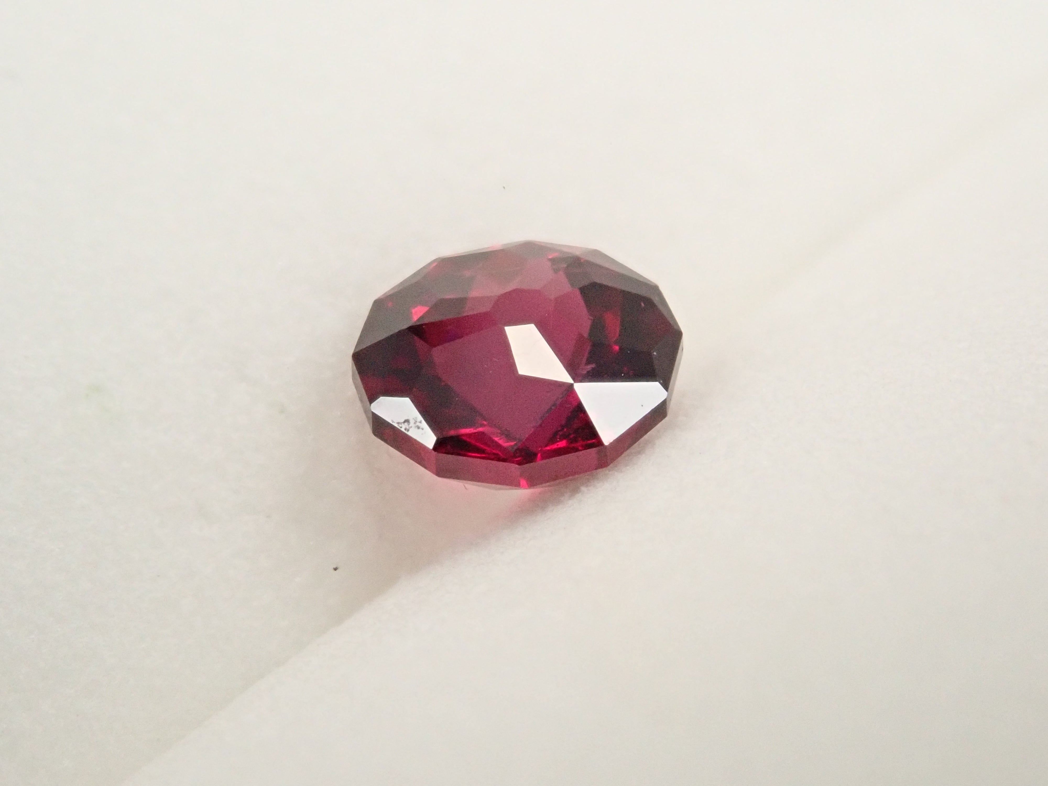 【11/22 22時販売】タンザニア産ロードライトガーネット 5.3mm/0.903ctルース