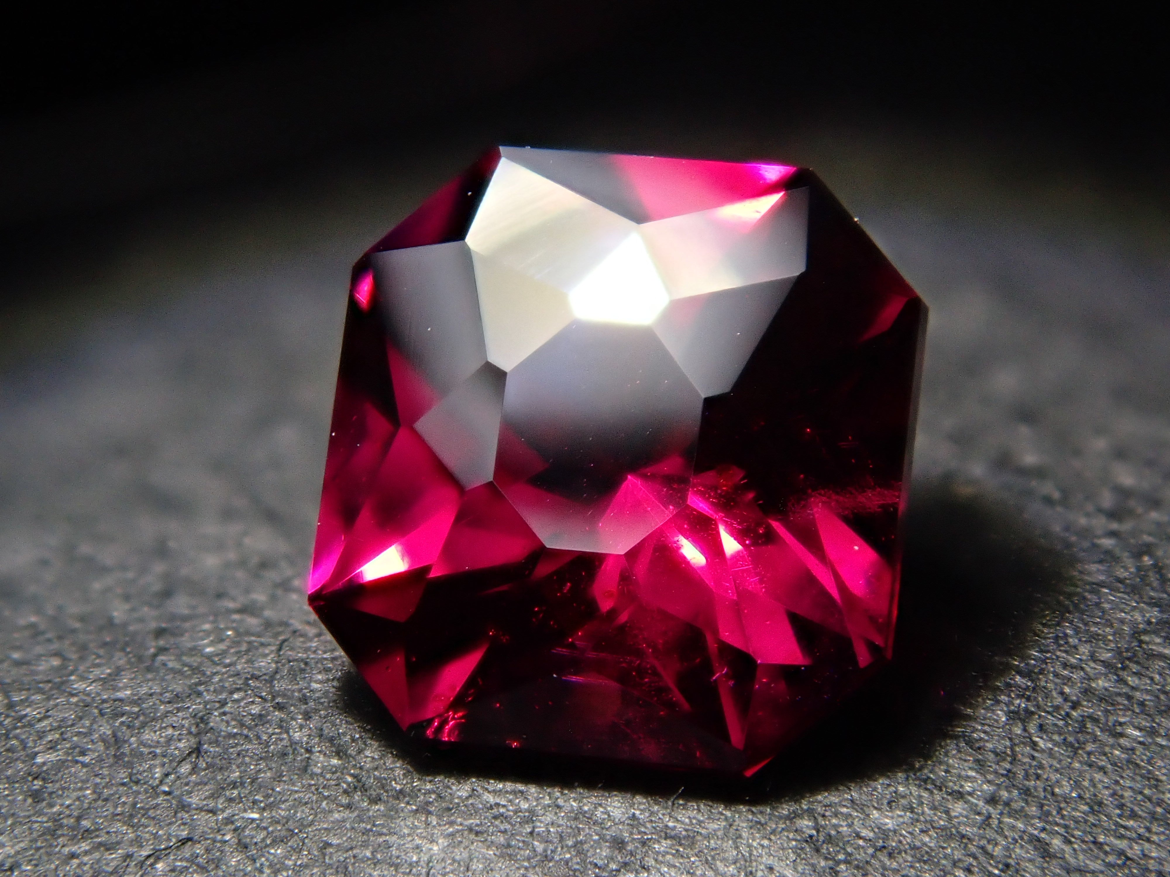 ガーネット - 通販｜宝石鑑定士が運営【カラッツSTORE】