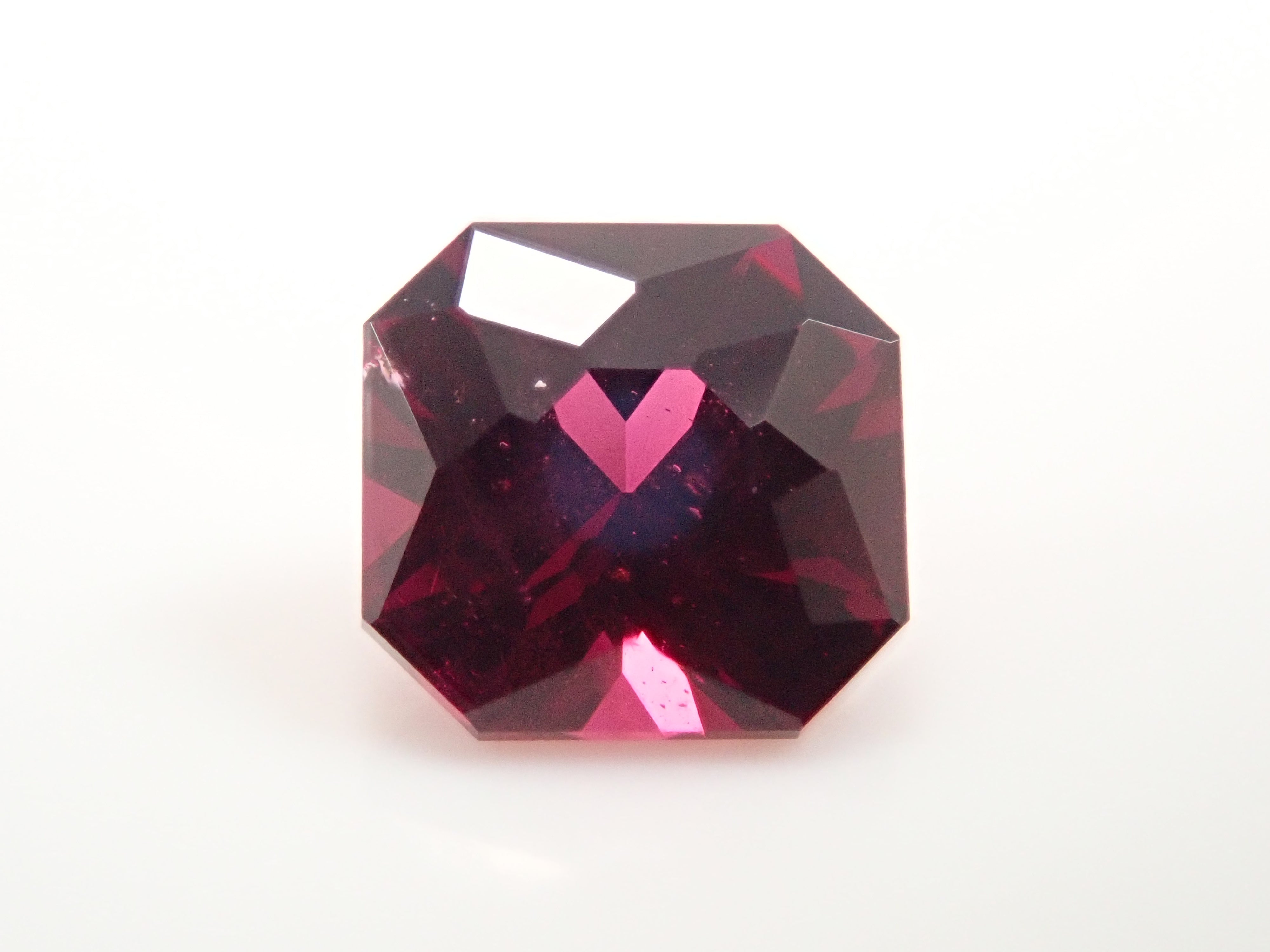 【11/22 22時販売】タンザニア産ロードライトガーネット 0.843ctルース