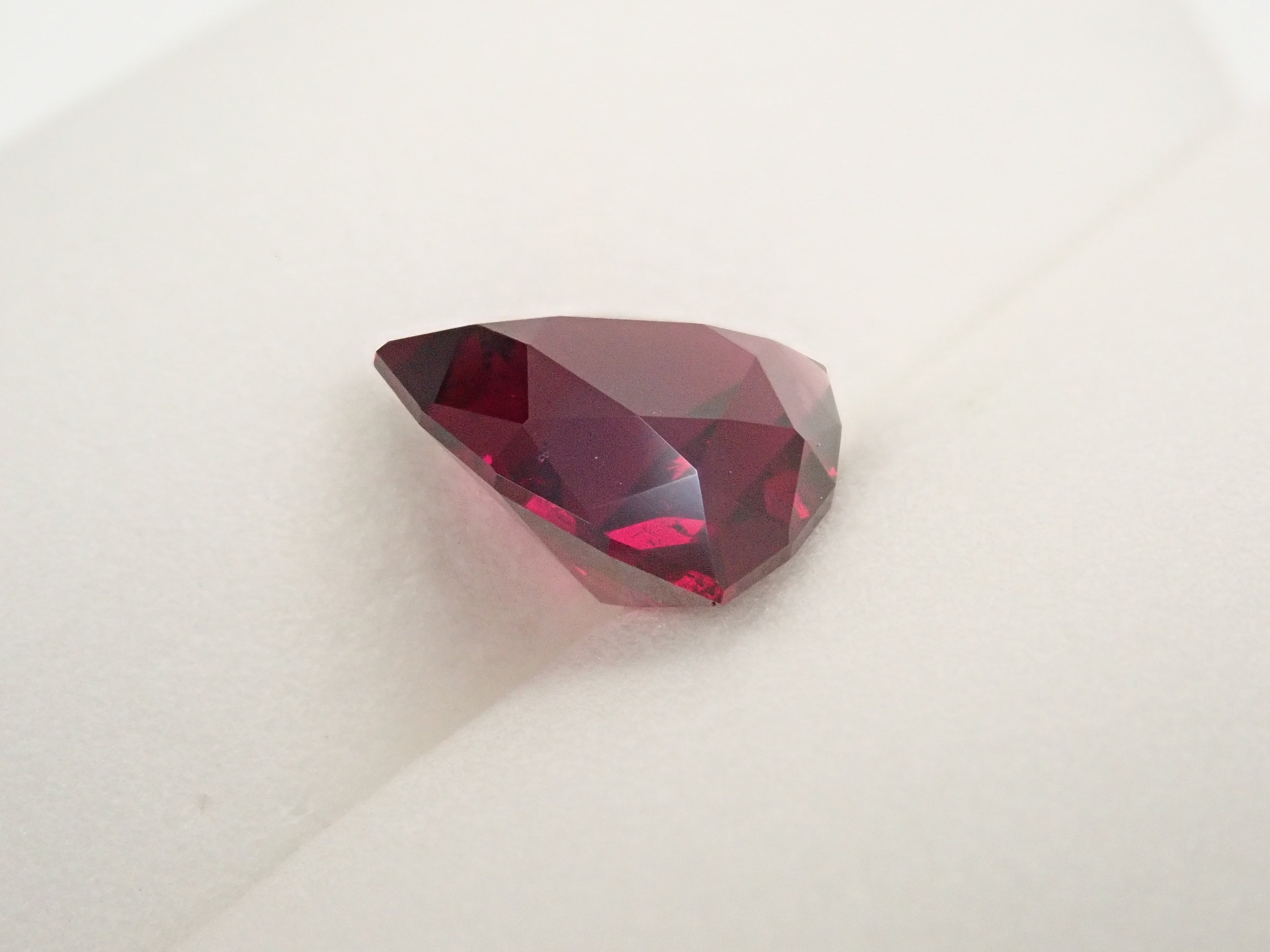 【11/20 22時販売】タンザニア産ロードライトガーネット 3.486ctルース