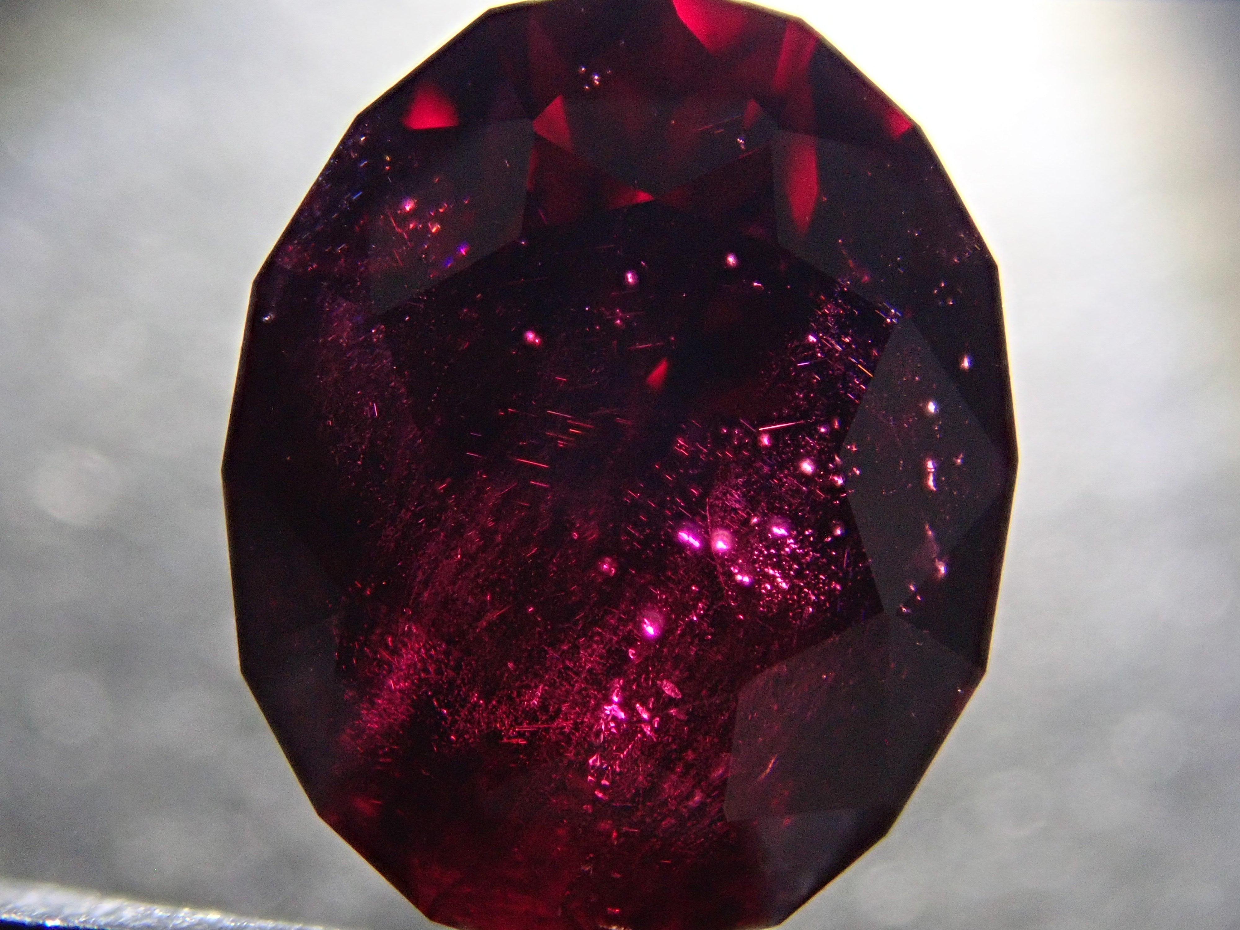 【11/20 22時販売】タンザニア産アルマンディンガーネット 2.972ctルース