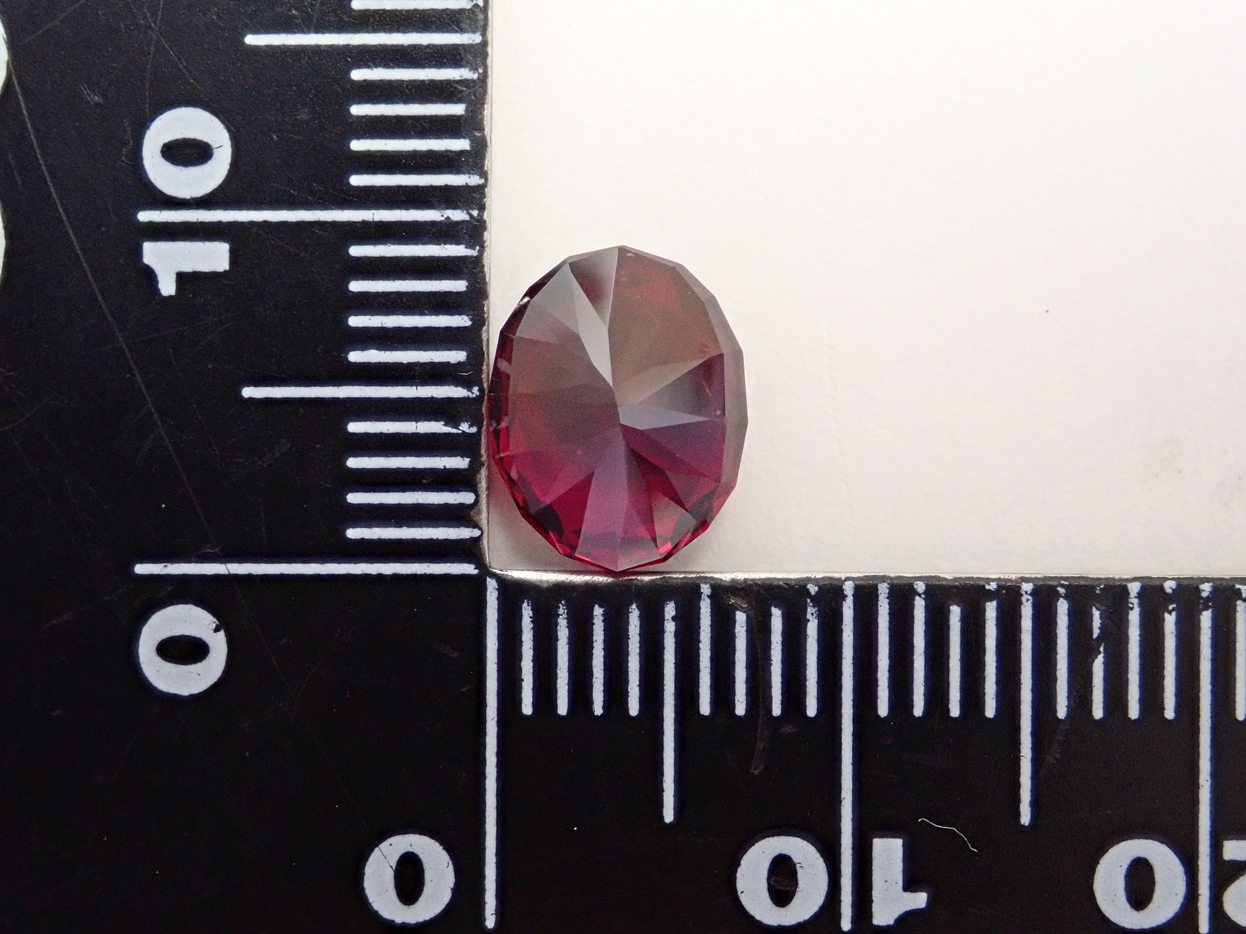 【11/20 22時販売】タンザニア産アルマンディンガーネット 2.972ctルース