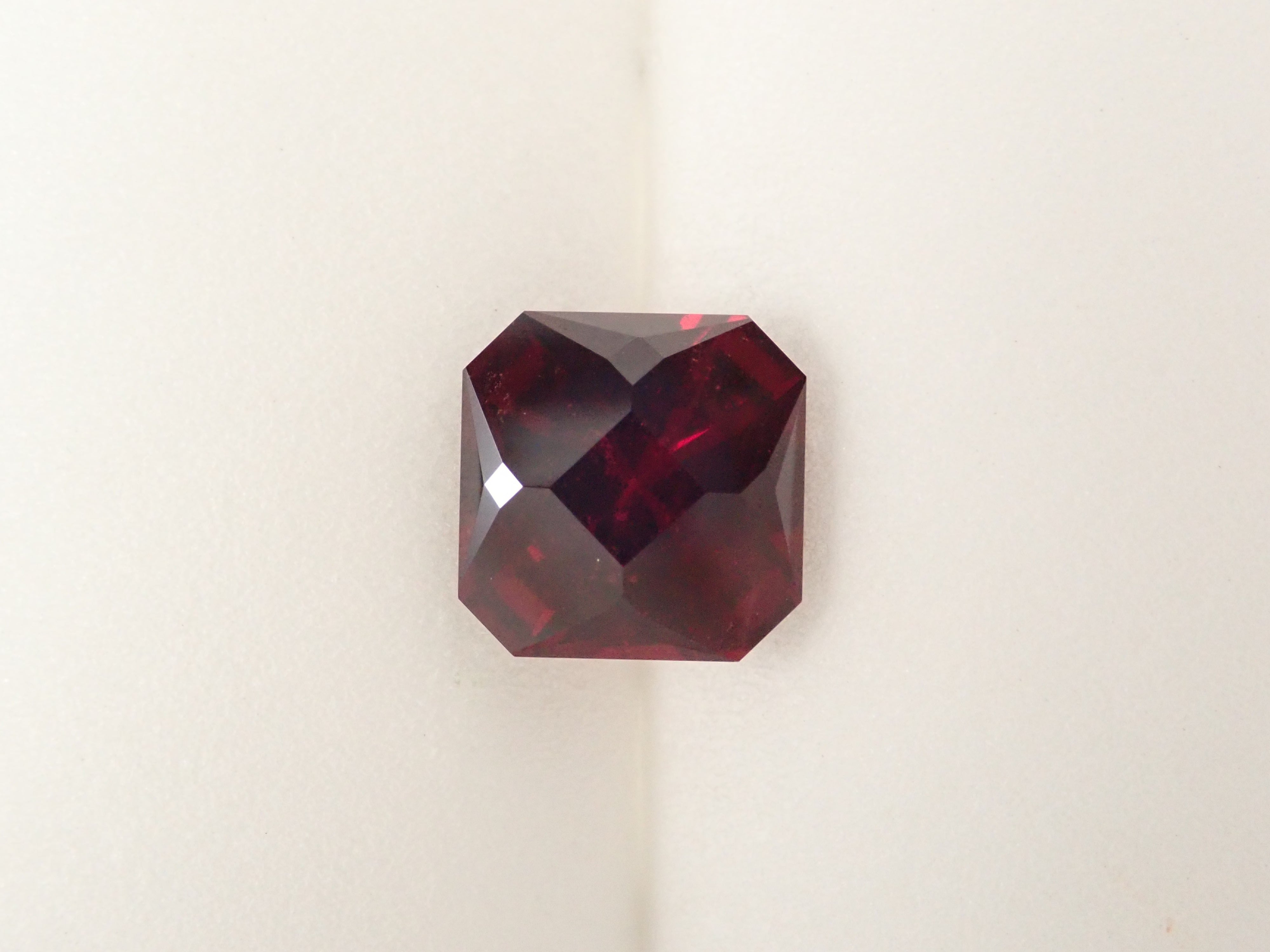 [12560344] Almandine Garnet 3.073ct Loose Stone