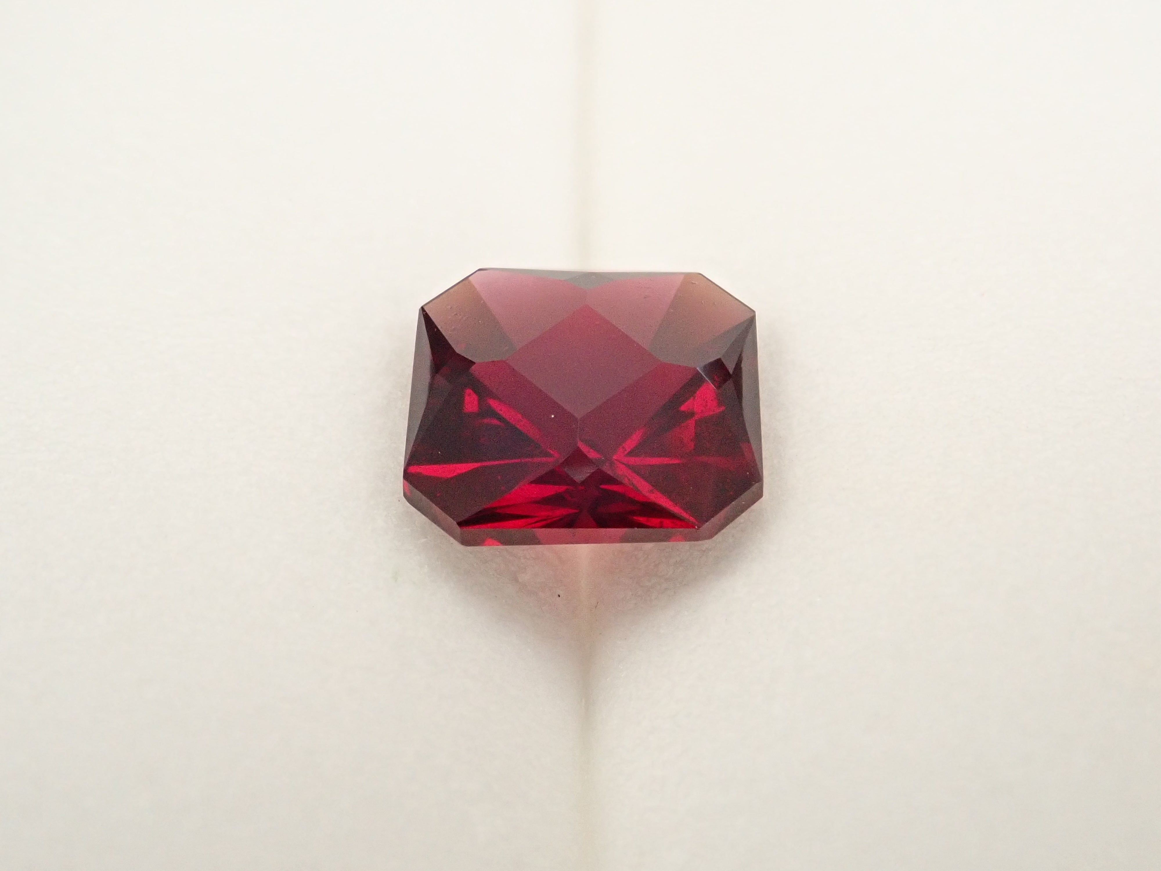 [12560344] Almandine Garnet 3.073ct Loose Stone