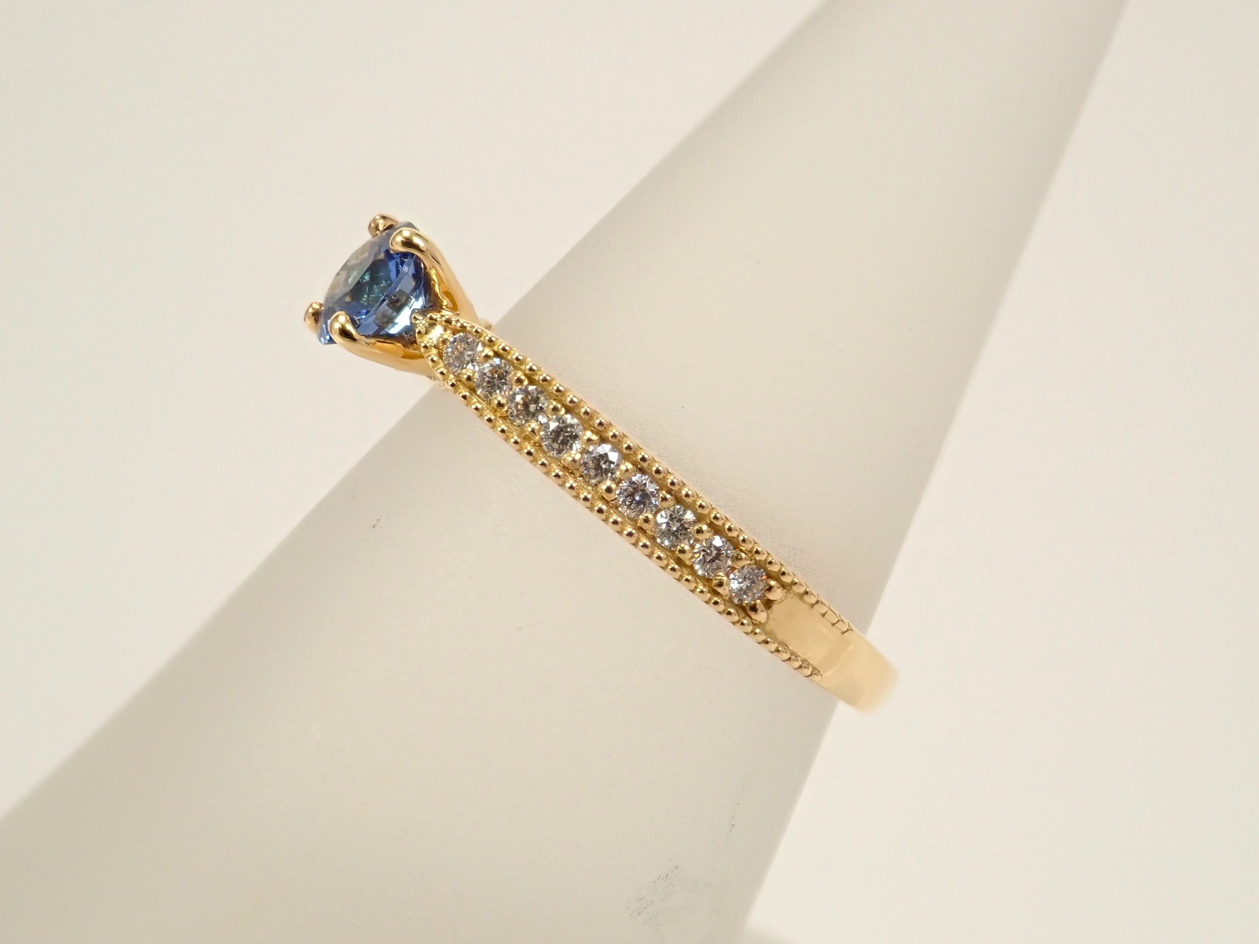 【抽選販売110904】K18YG コーンフラワーブルーサファイア 4.5mm/0.41ct・アウイナイト・パライバトルマリン リング