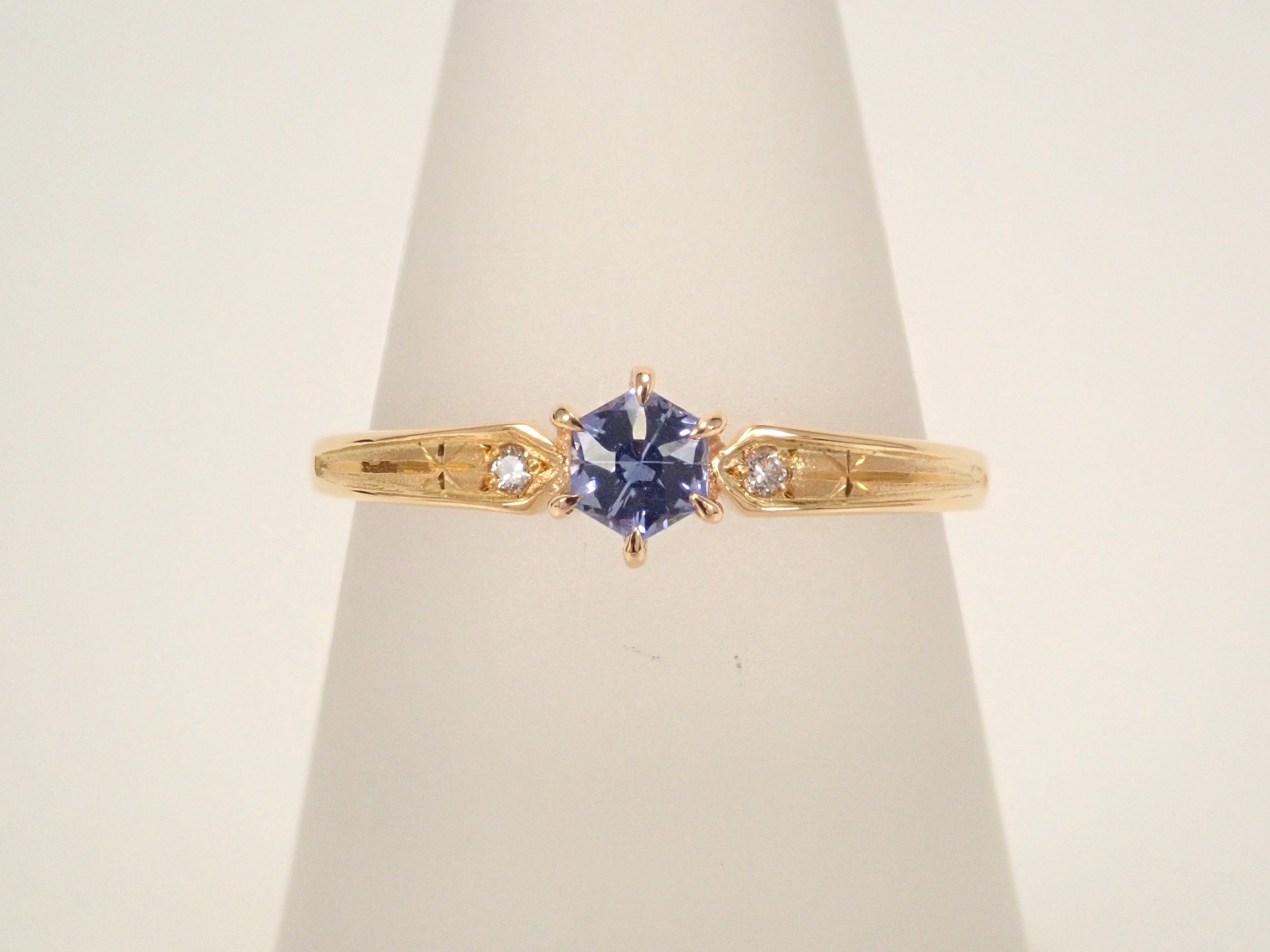 【抽選販売110901】K18YG ラベンダータンザナイト 3.5mm/0.211ct・ダイヤモンド リング