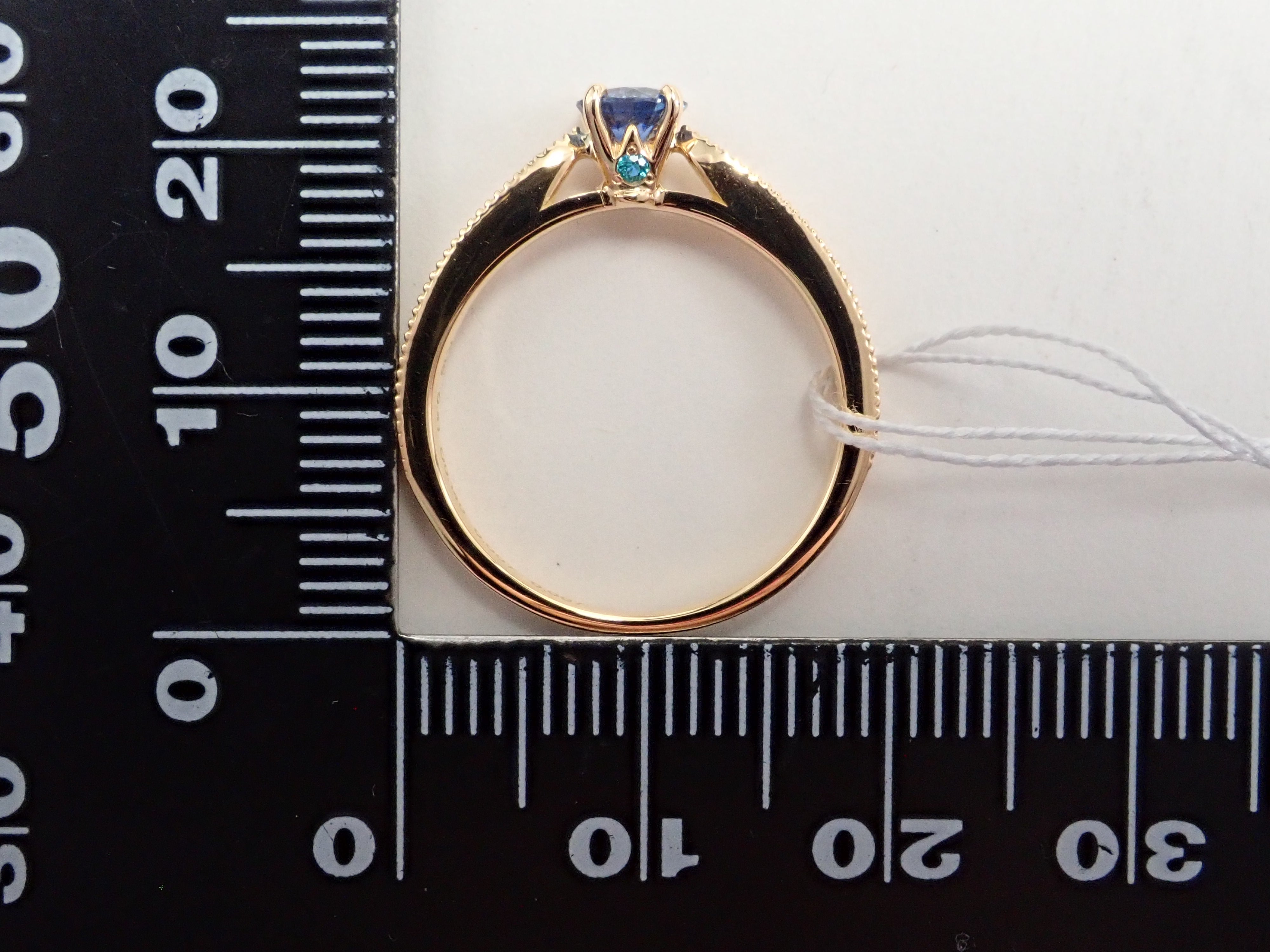 【抽選販売110904】K18YG コーンフラワーブルーサファイア 4.5mm/0.41ct・アウイナイト・パライバトルマリン リング