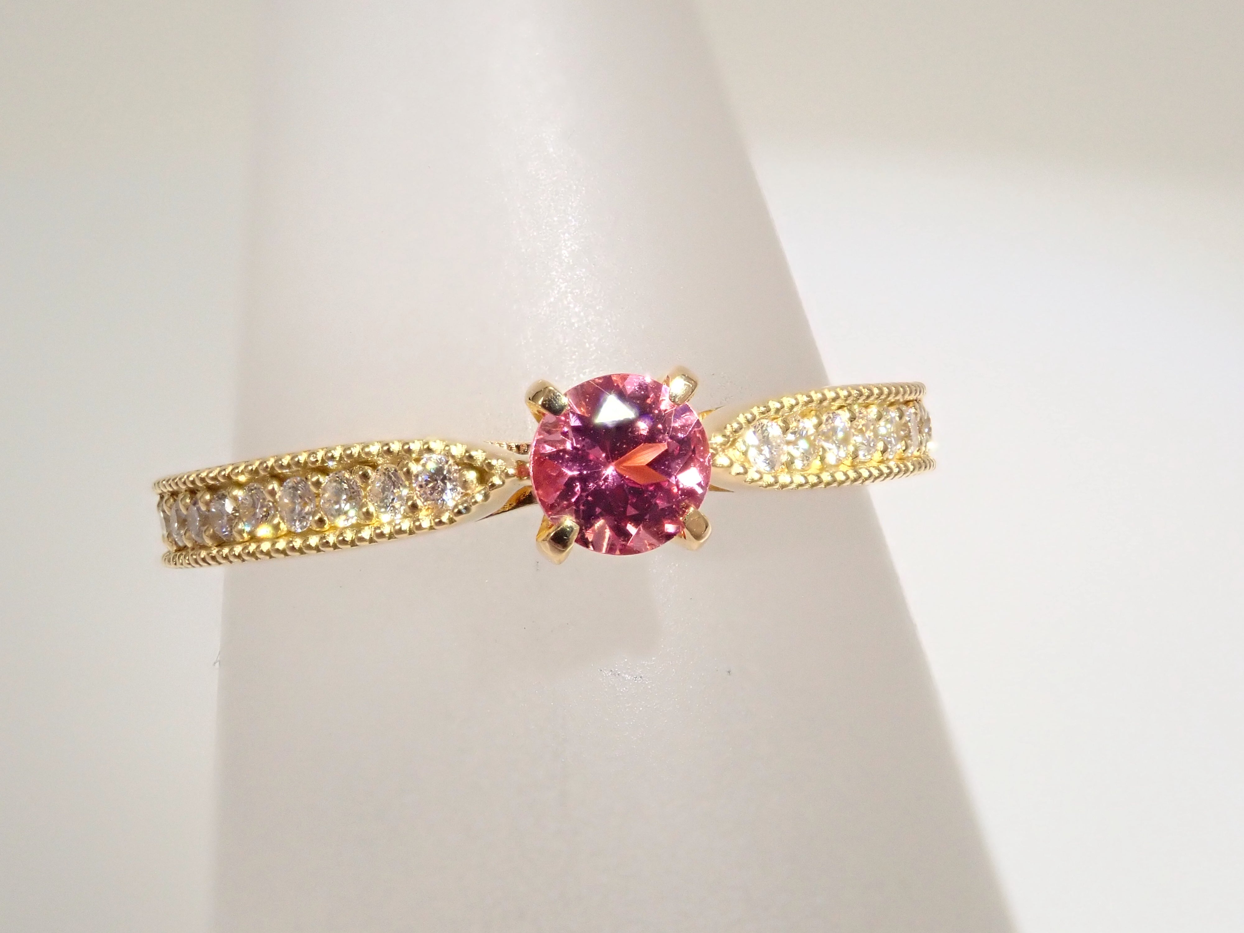 トリリアント ピンクスピネルk18pgリング NEW＞【受注生産品】K18PGピンクスピネルフルエタニティリング