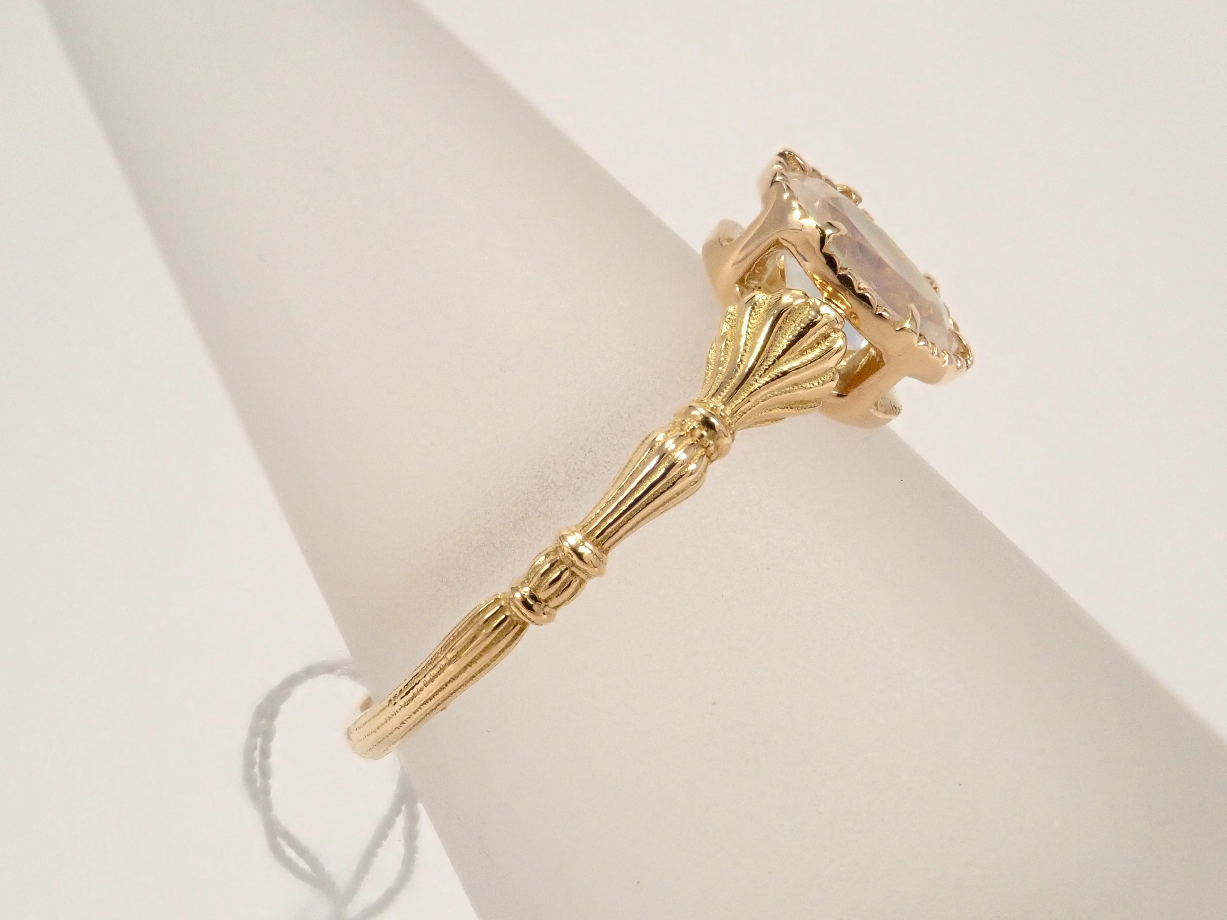 【抽選販売110902】K18YG メキシコ産ウォーターオパール（ファセットカット） 0.457ct リング