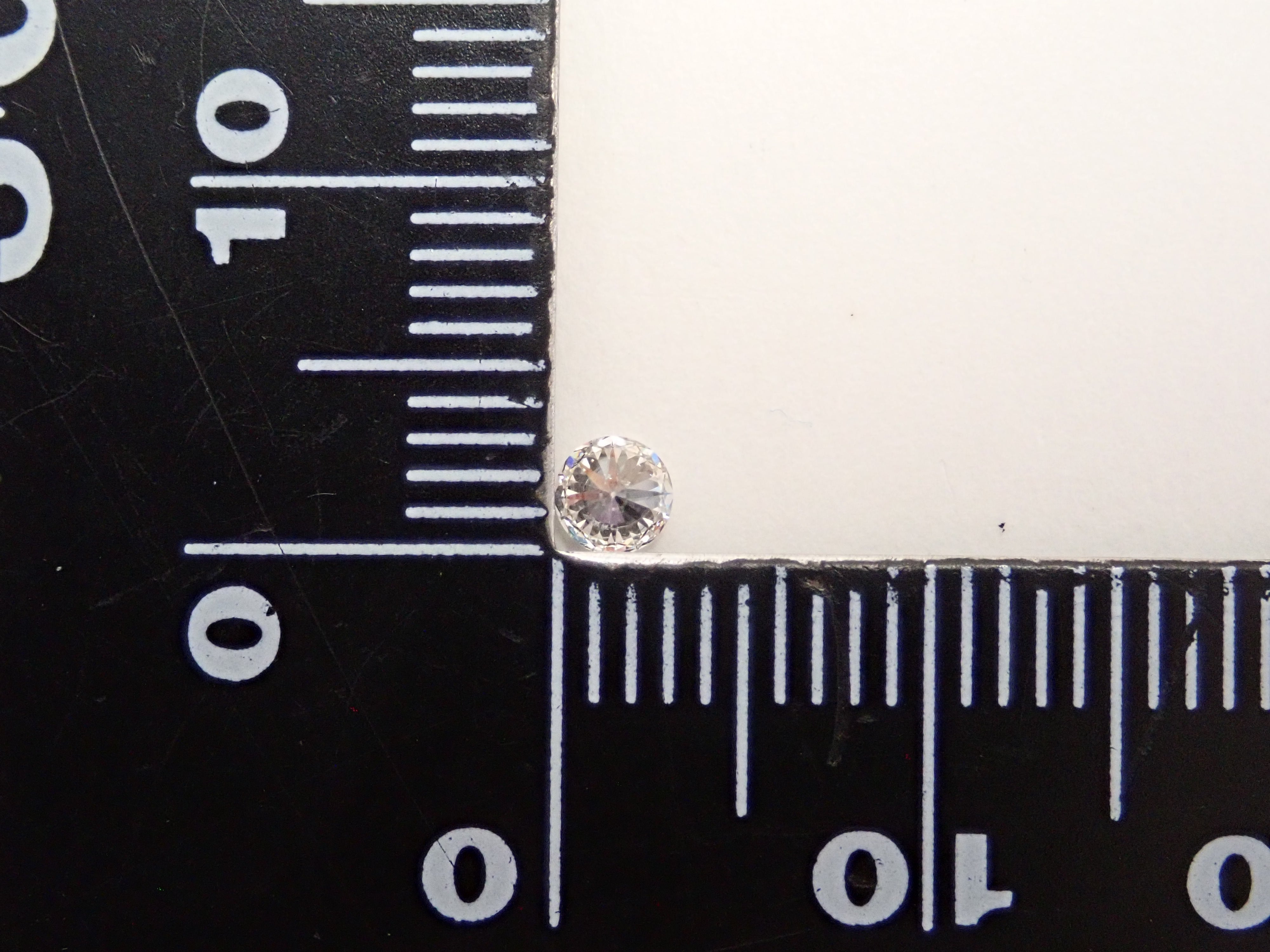 ダイヤモンド 3.2mm/0.132ctルース(G, VS-2, EXCELLENT)