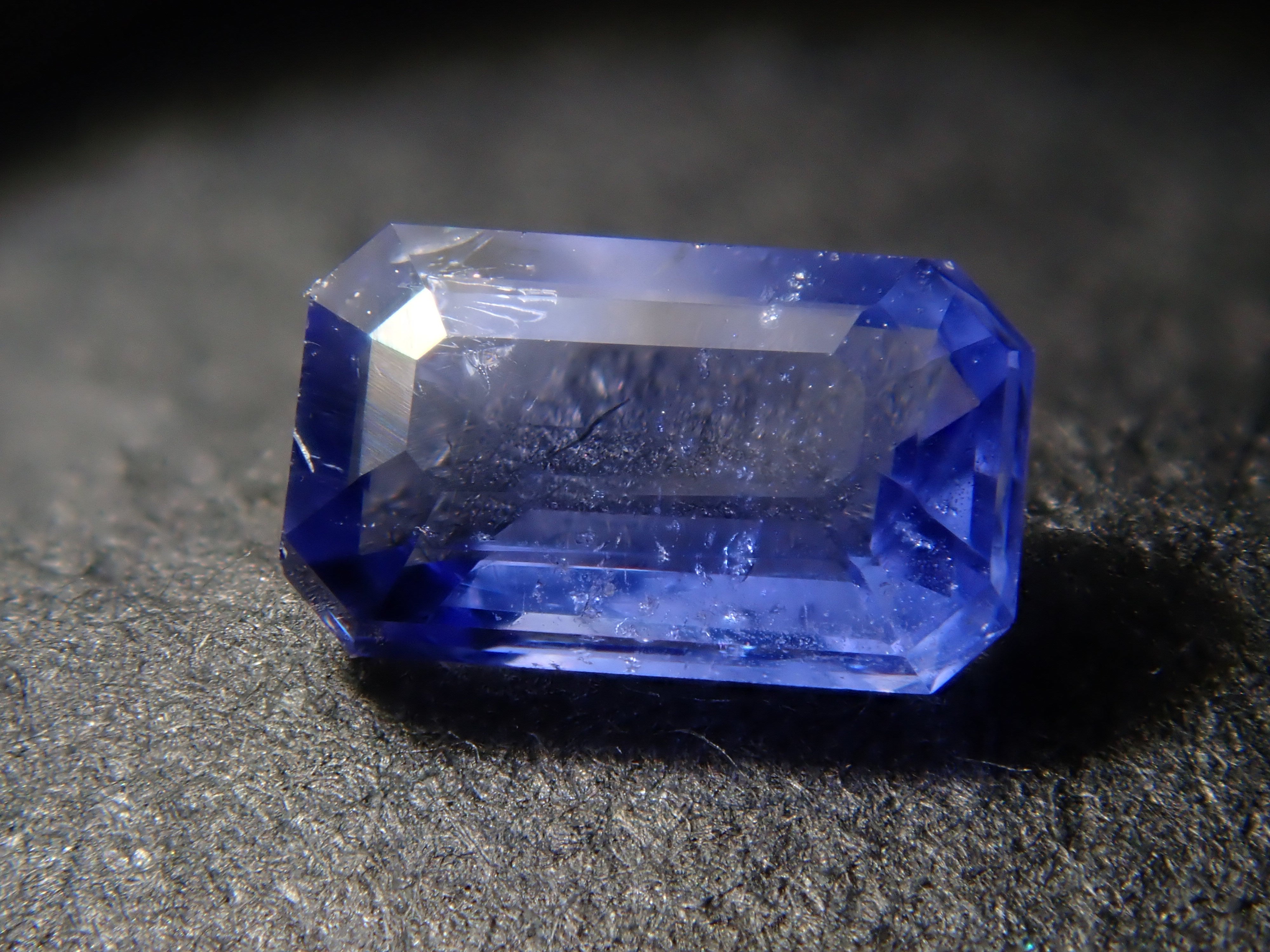 【11/22 22時販売】アフガニスタン産ハックマナイト 0.177ctルース