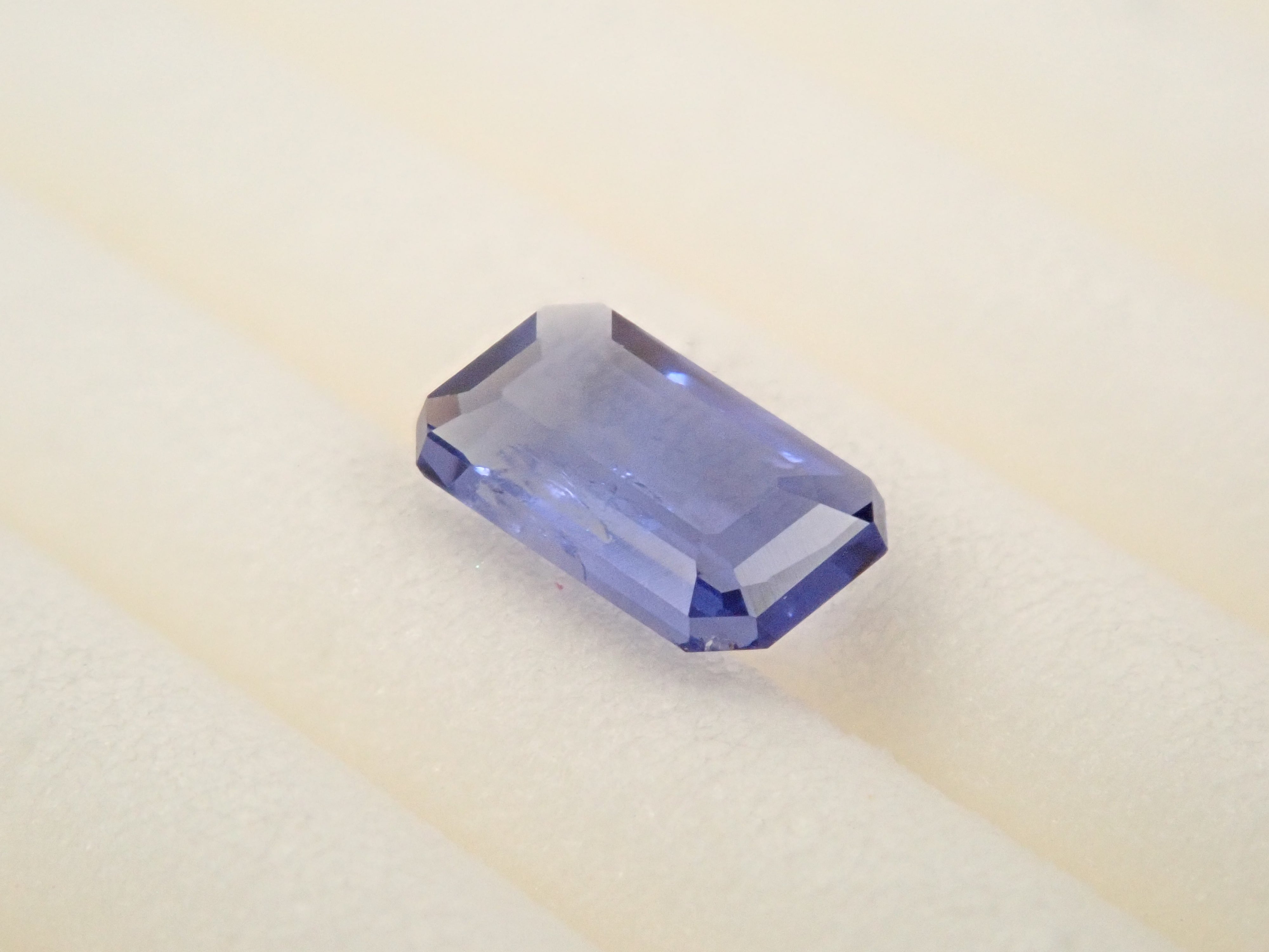 【11/22 22時販売】アフガニスタン産ハックマナイト 0.246ctルース