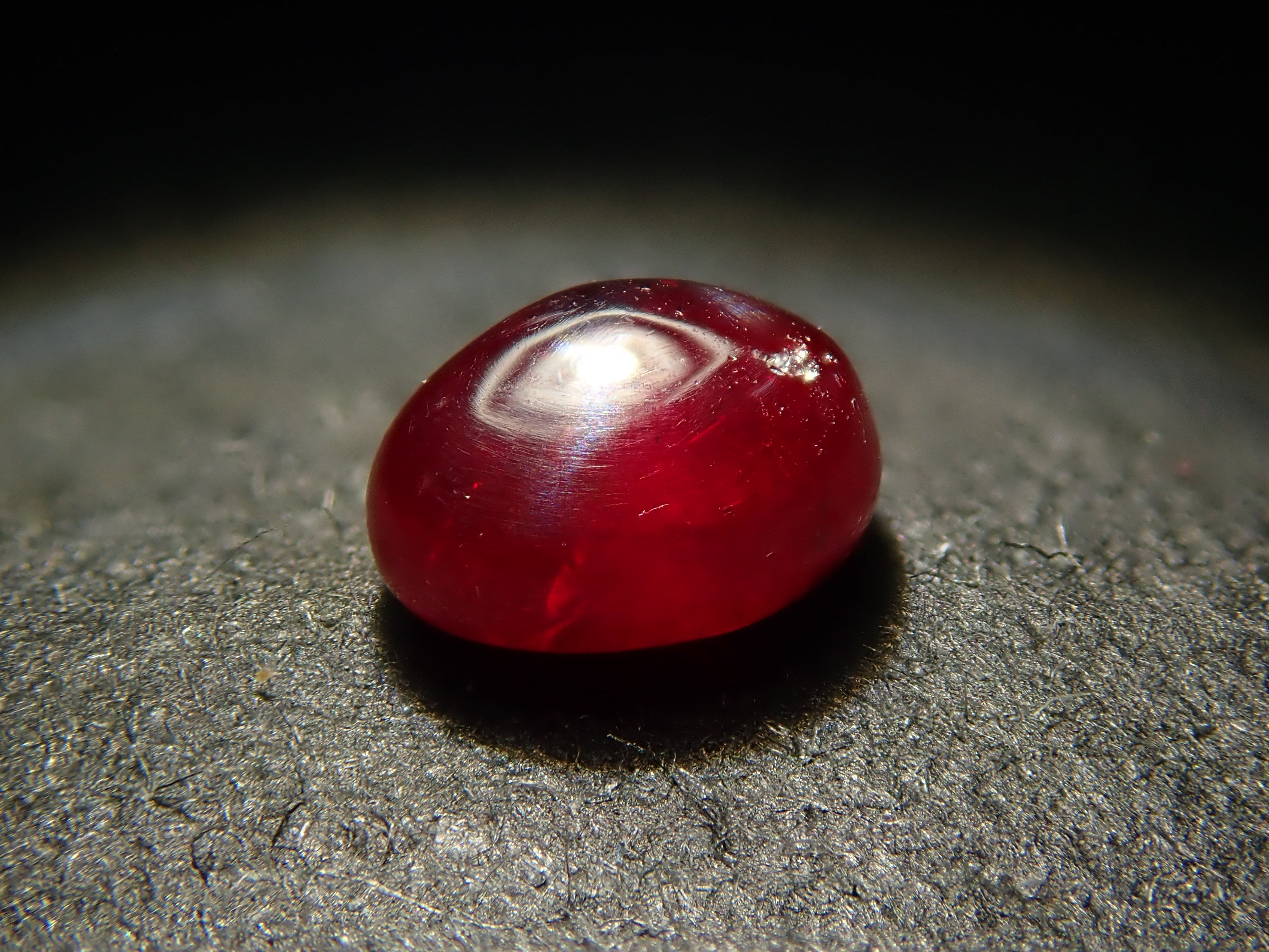 [12561023] 真砂（硃砂）0.700克拉裸石