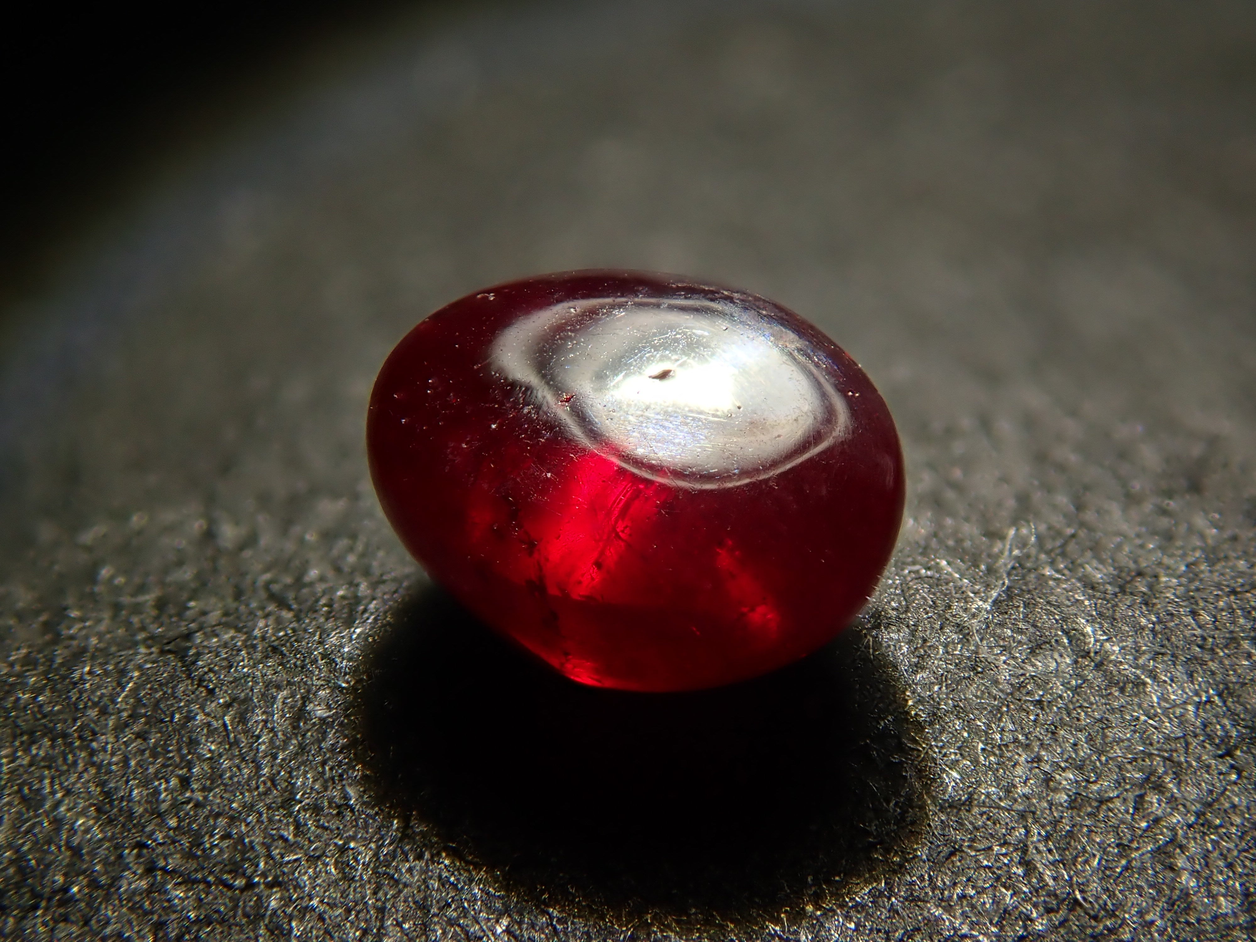 [12561023] 真砂（硃砂）0.700克拉裸石